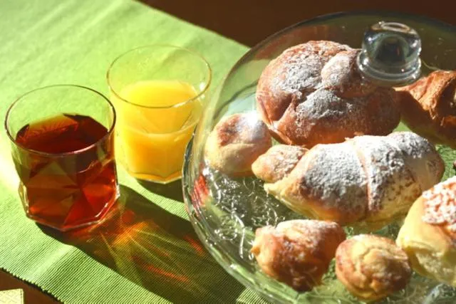 Food and drinks in Ninina Boutique Suites