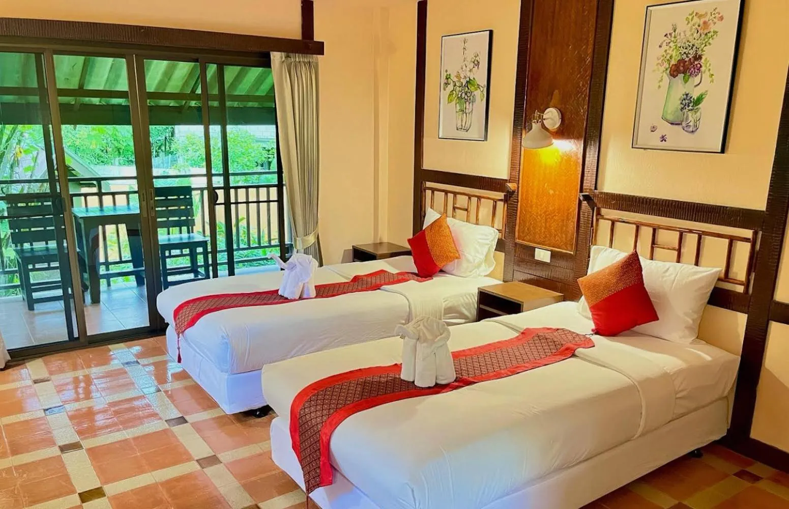 Bed in Khao Sok River Lodge Hotel
