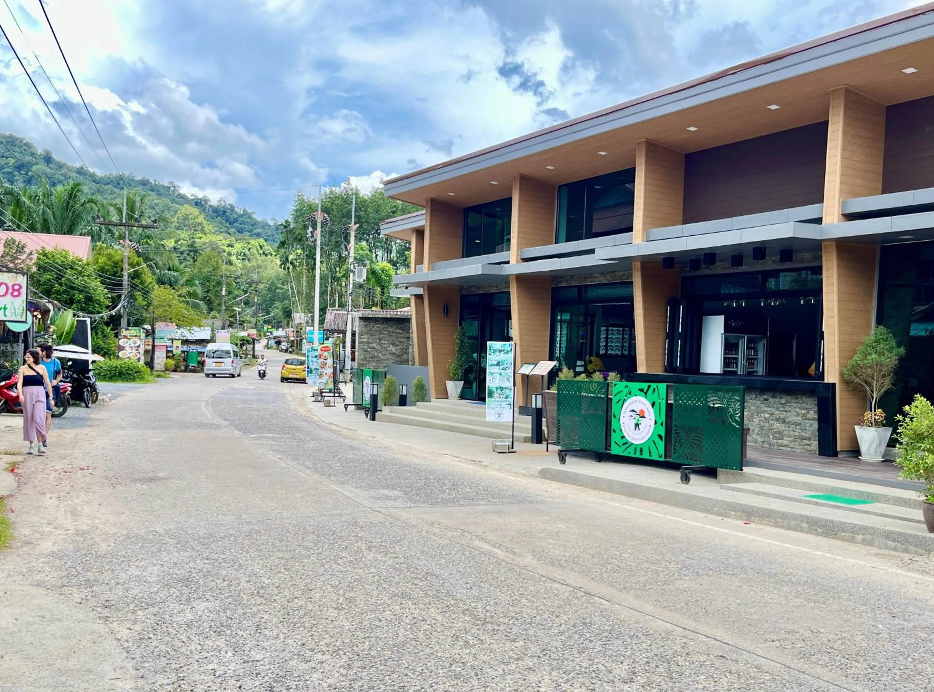 Khao Sok River Lodge Hotel