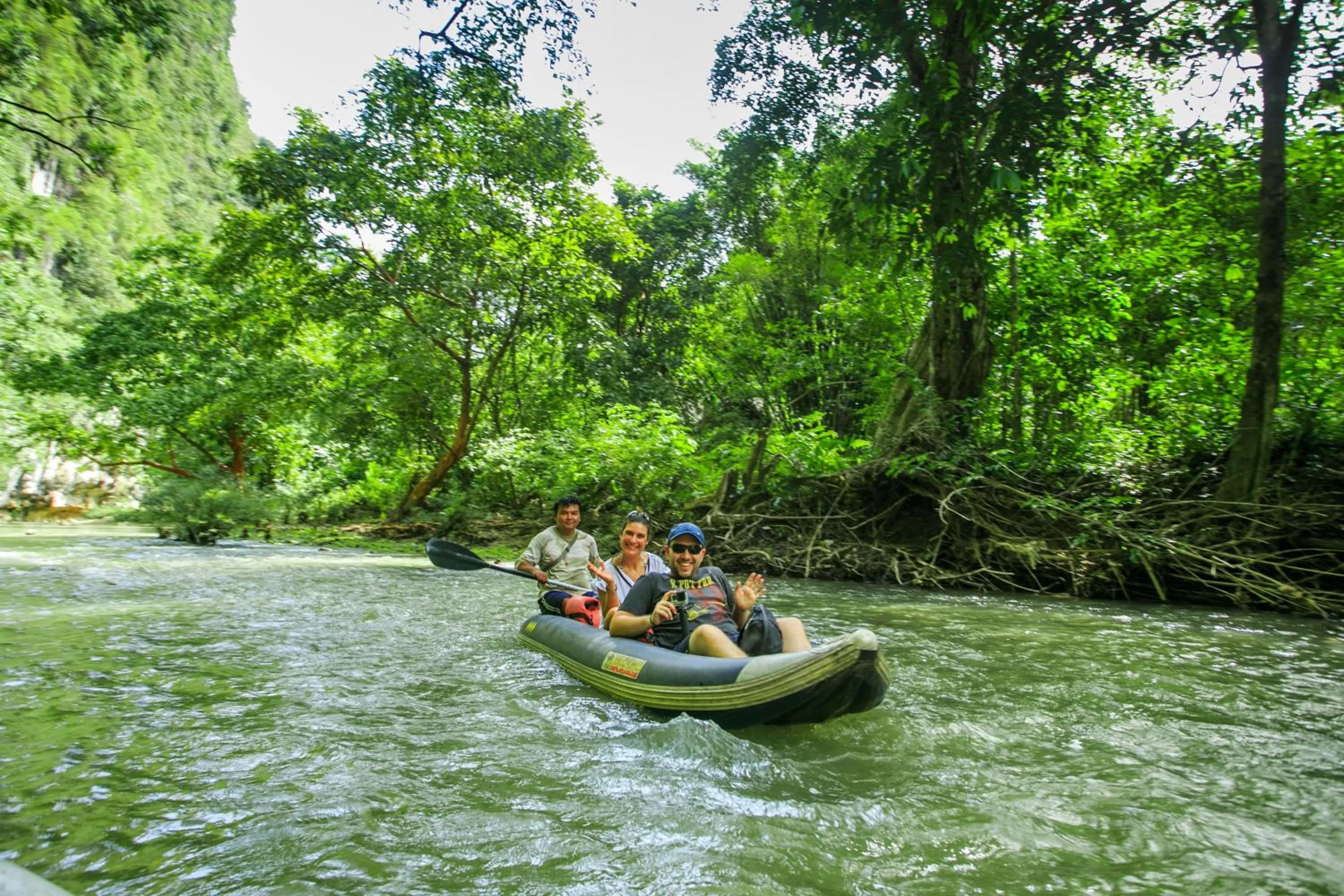 Canoeing in Khao Sok River Lodge Hotel