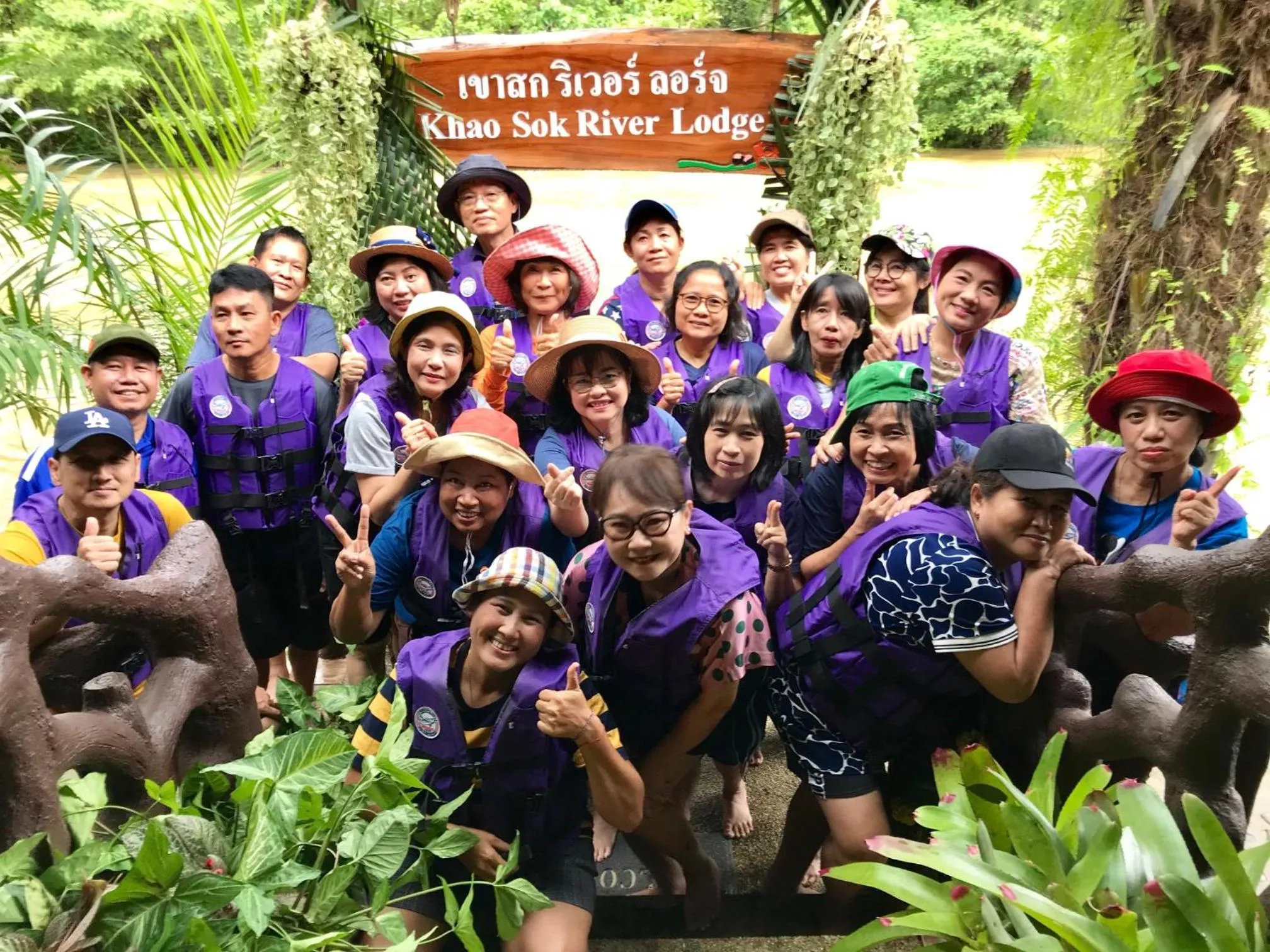 group of guests in Khao Sok River Lodge Hotel