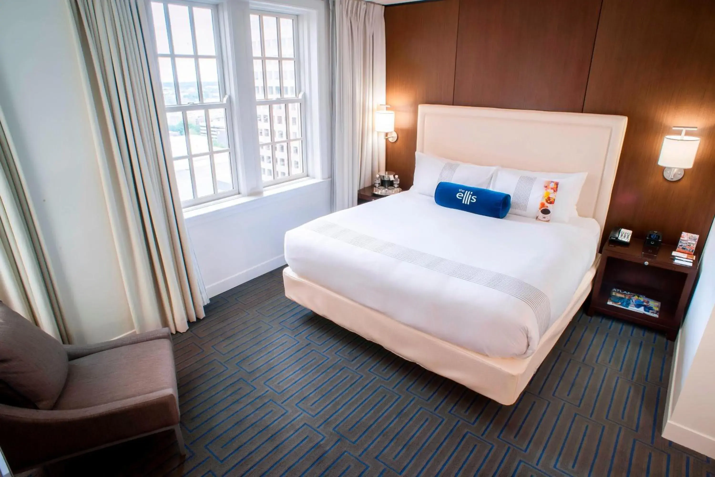 Deluxe, Guest room, 1 King in Ellis Hotel, Atlanta, a Tribute Portfolio Hotel Deluxe, Guest room, 1 King in Ellis Hotel, Atlanta, a Tribute Portfolio Hotel
