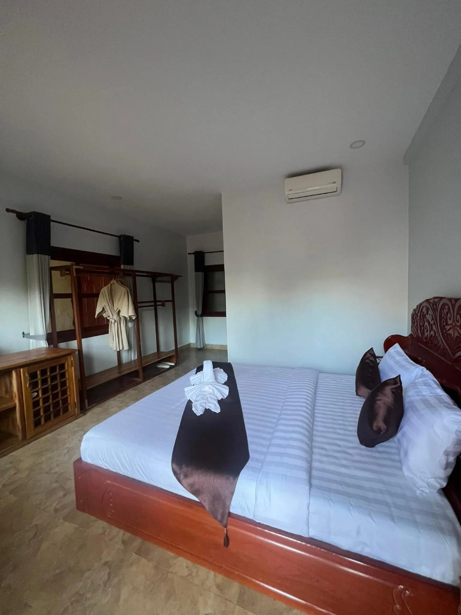 Photo of the whole room, Bed in The Moon Kampot Boutique