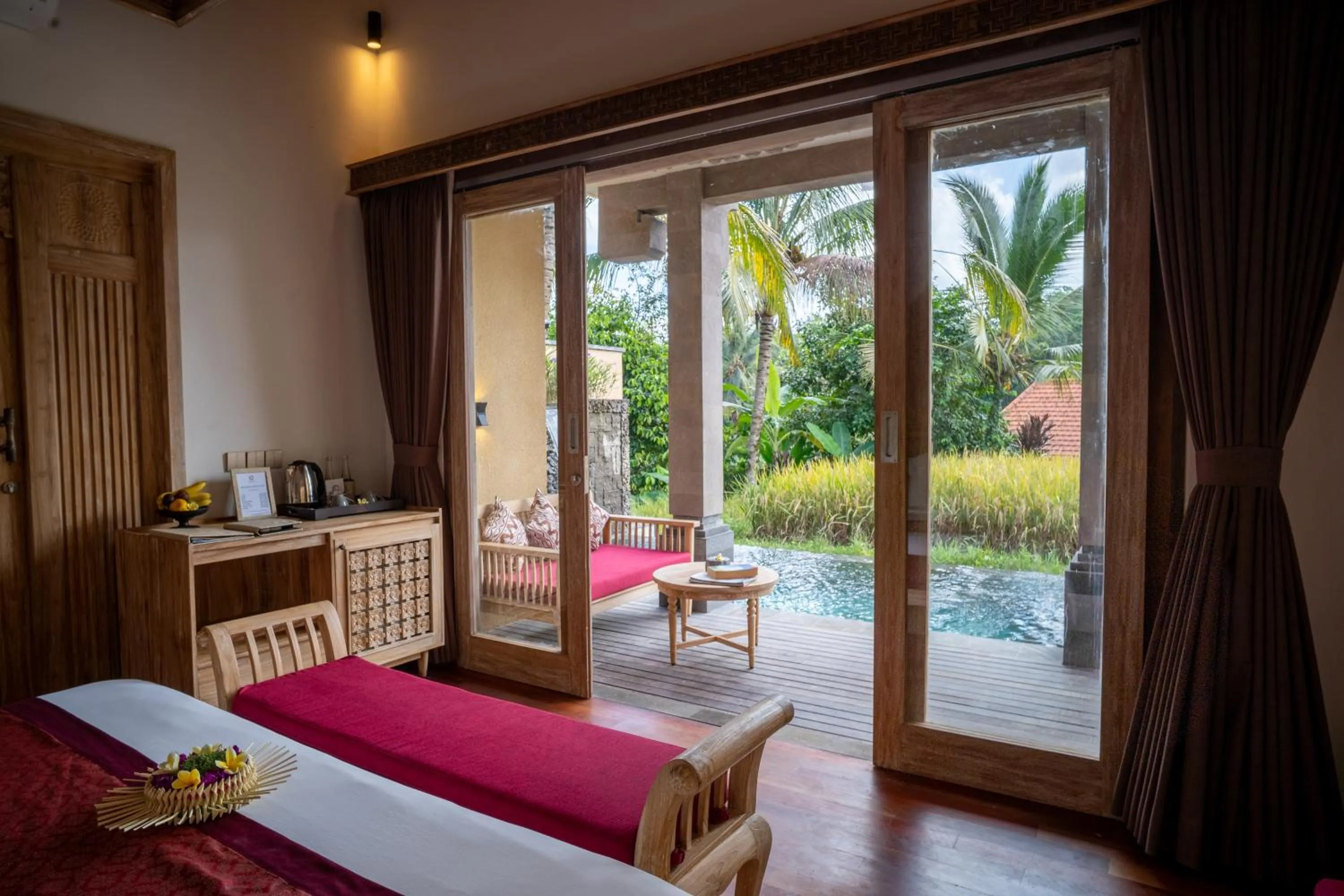 View (from property/room), Bed in Puri Gangga Resort Ubud