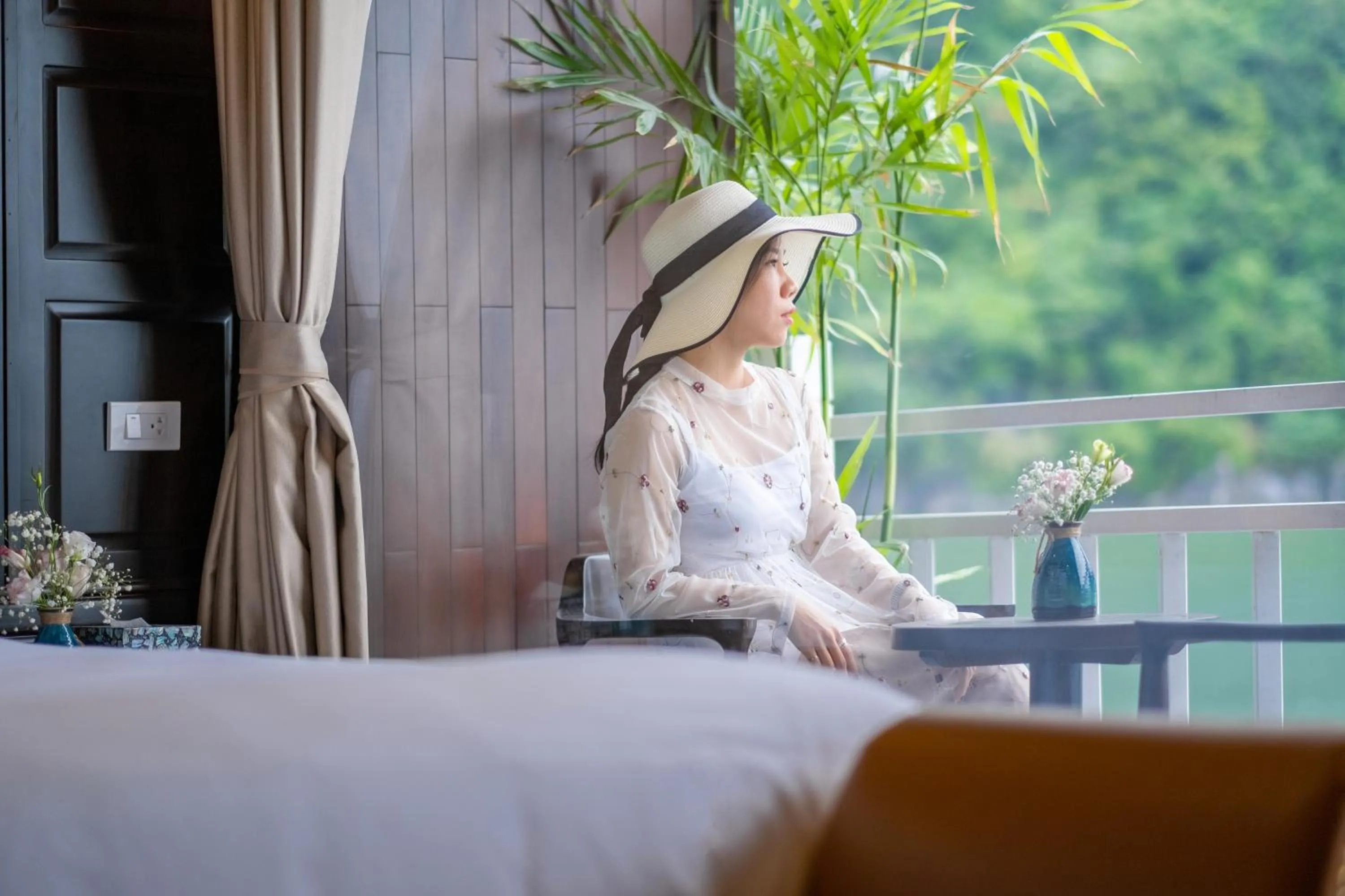 People in Victory Star Cruise