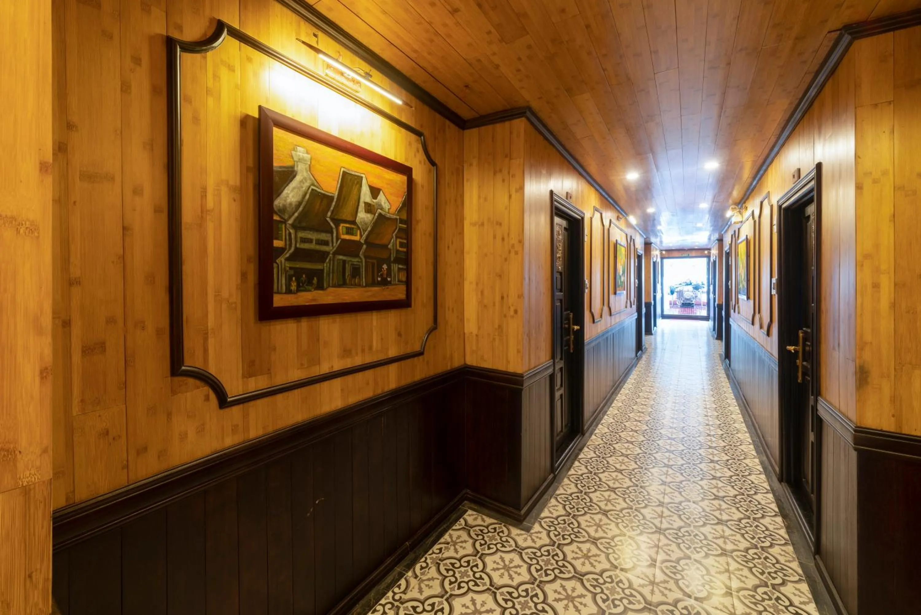 Bedroom in Victory Star Cruise