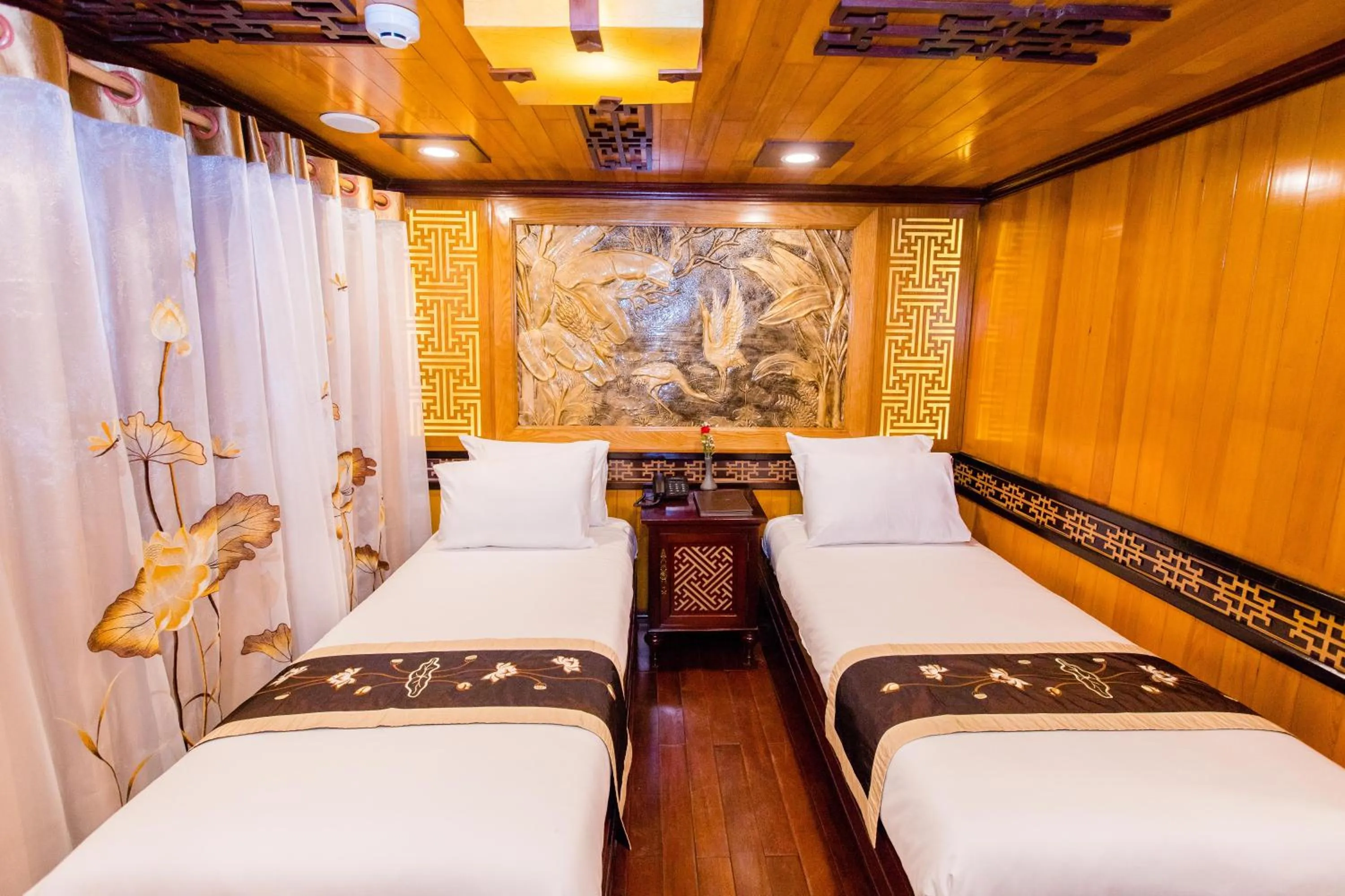 Bedroom, Bed in Victory Cruise