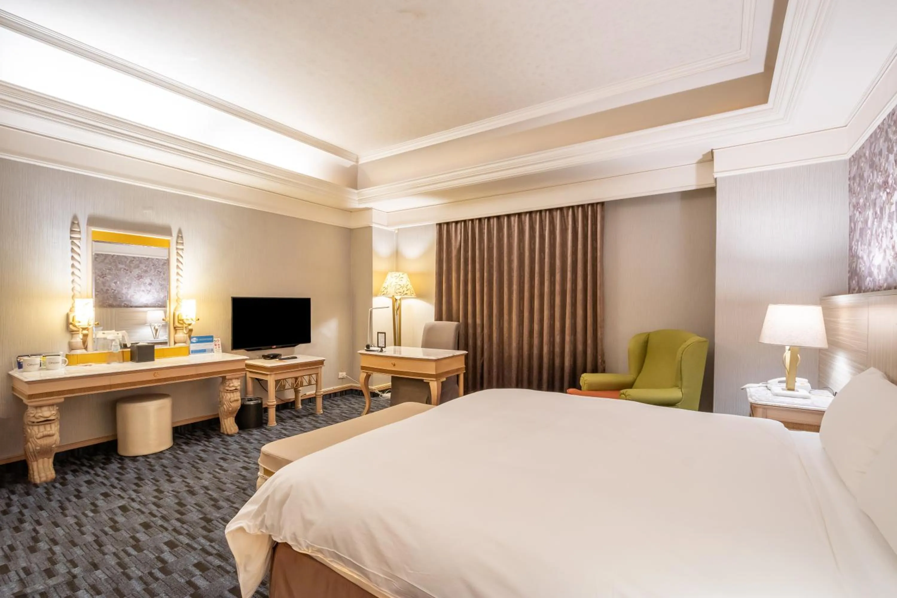 Bedroom, Bed in Ohotel