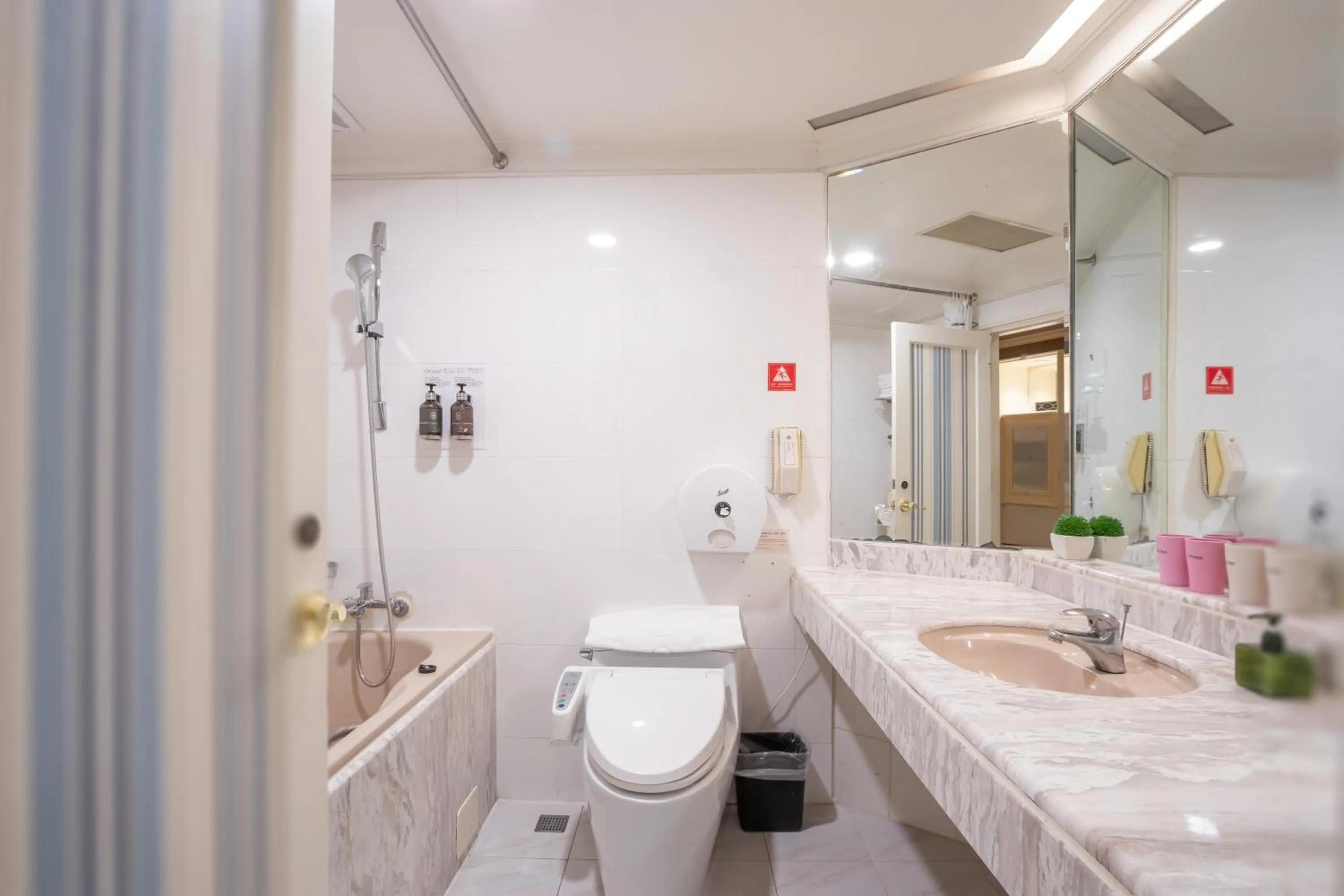 Bathroom in Ohotel