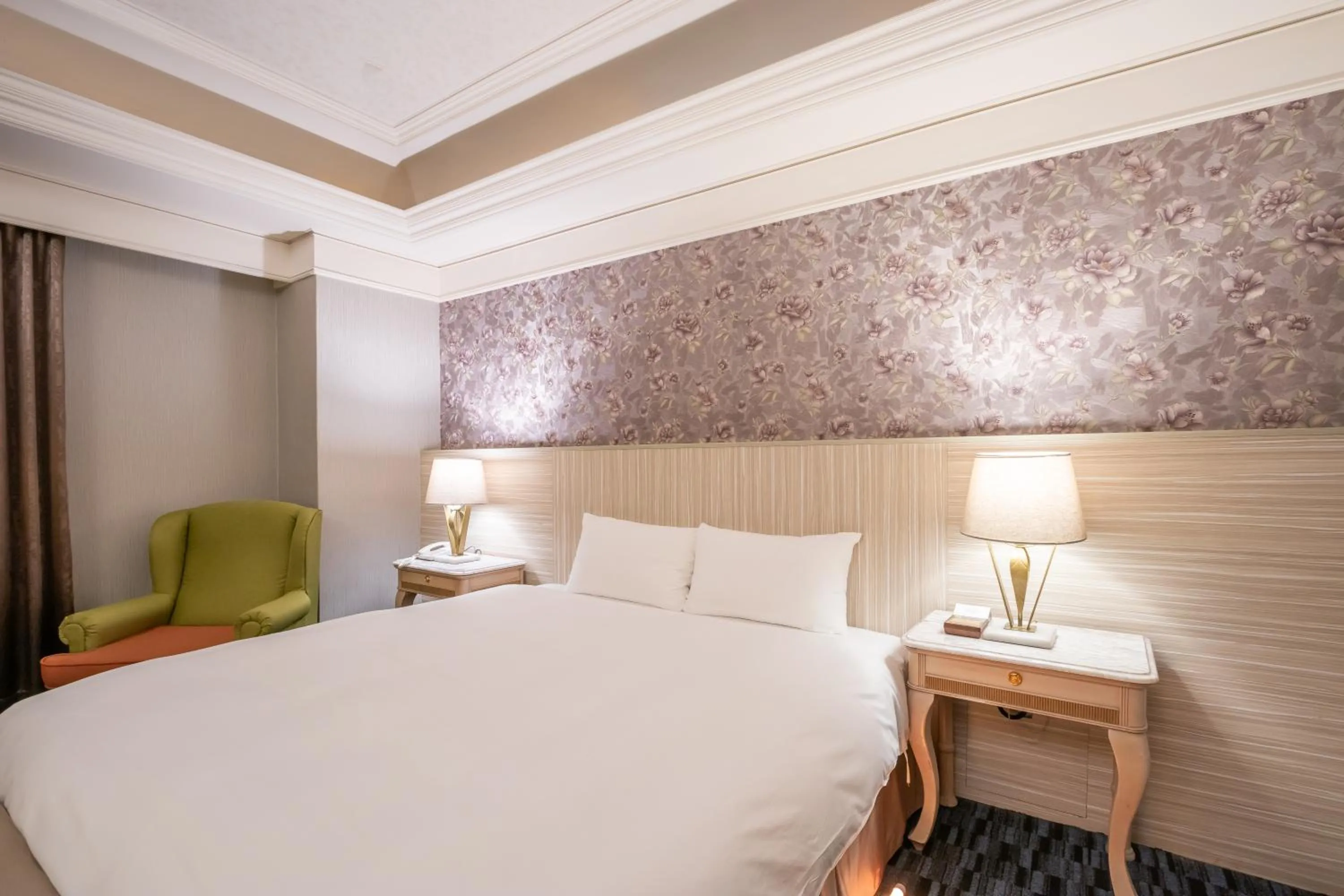 Bedroom, Bed in Ohotel
