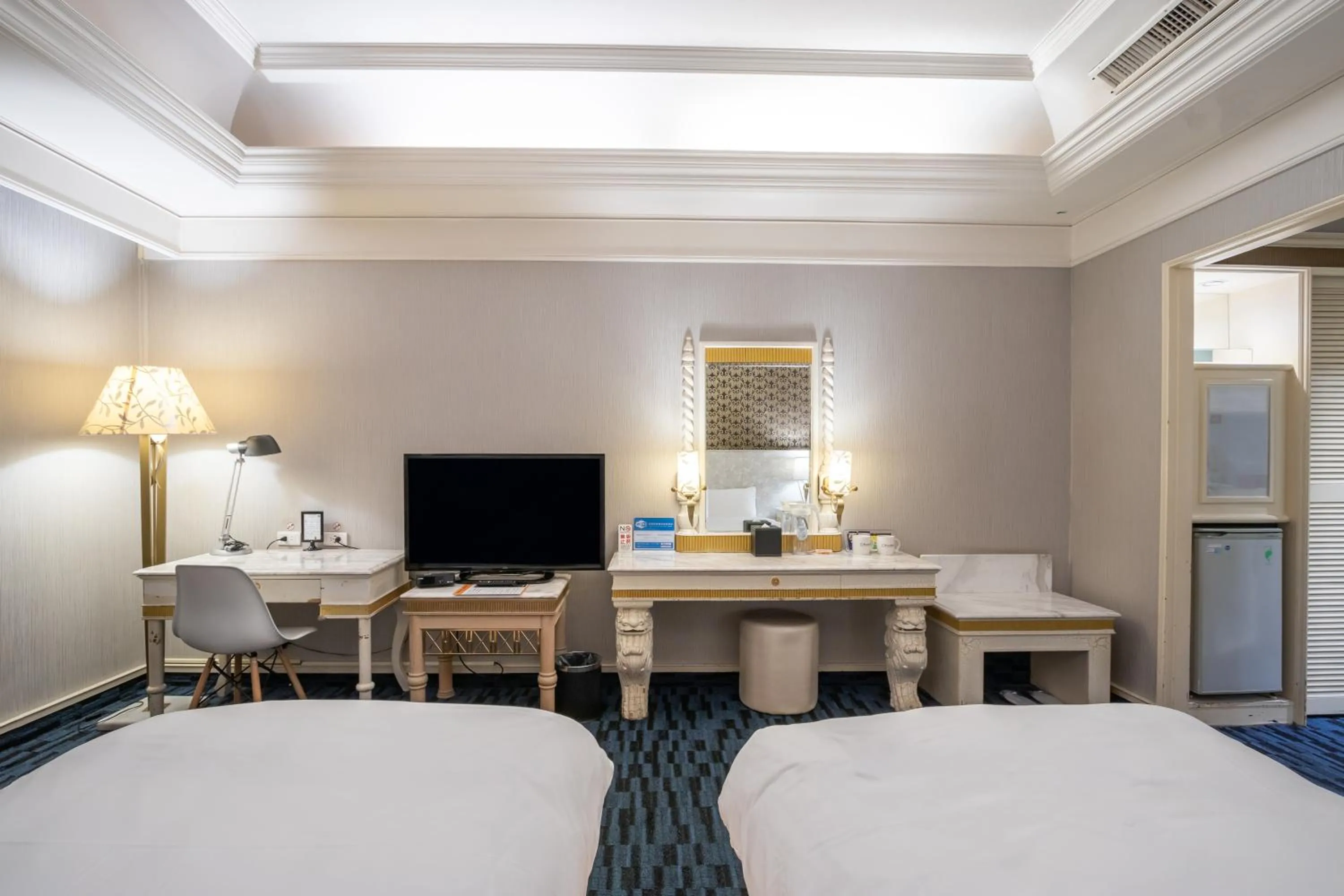 Bedroom, Bed in Ohotel