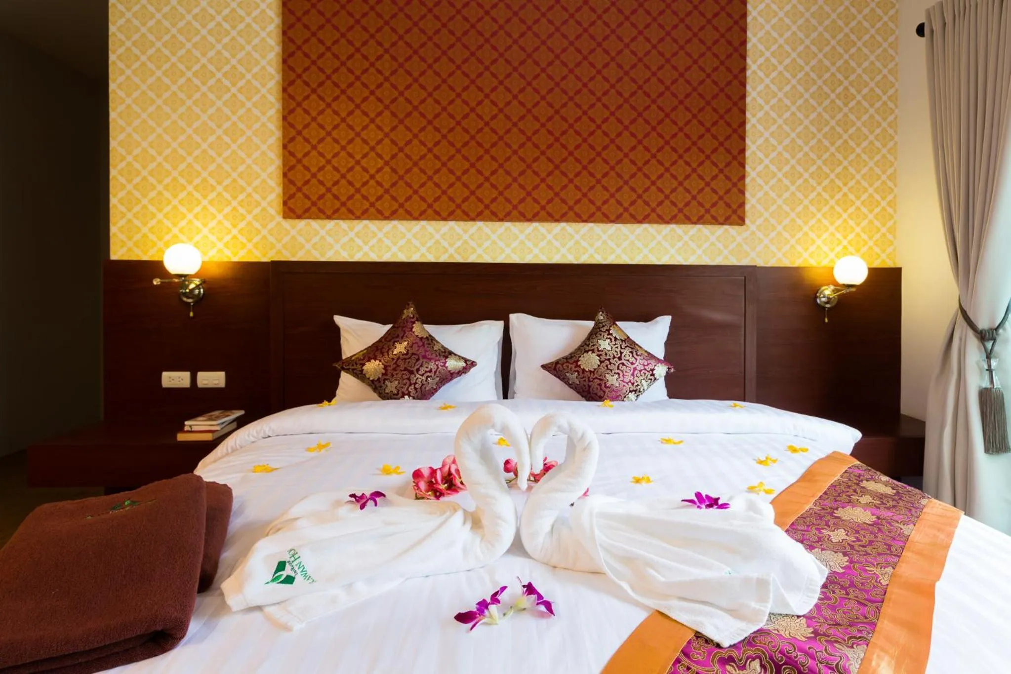 Bedroom, Bed in Irawan House