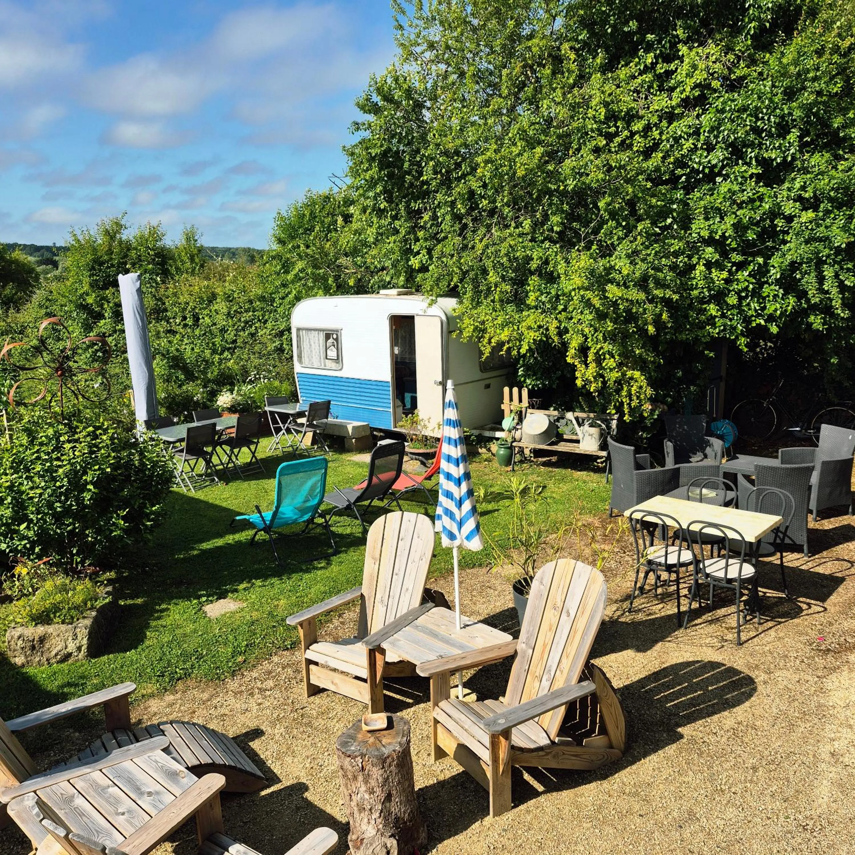 Garden view in Maison d’hôtes KERGIQUEL