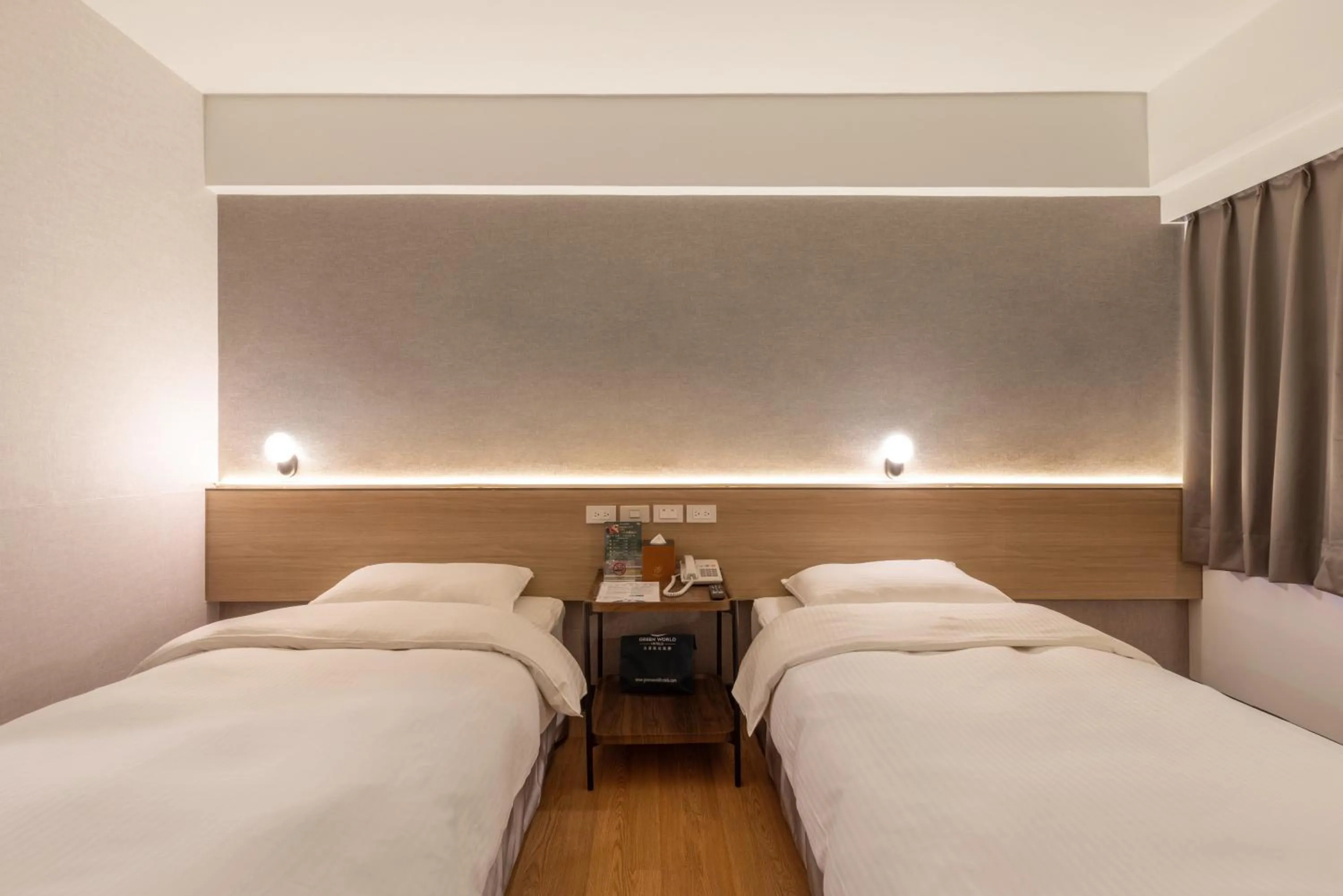 Photo of the whole room, Bed in New World Hotel