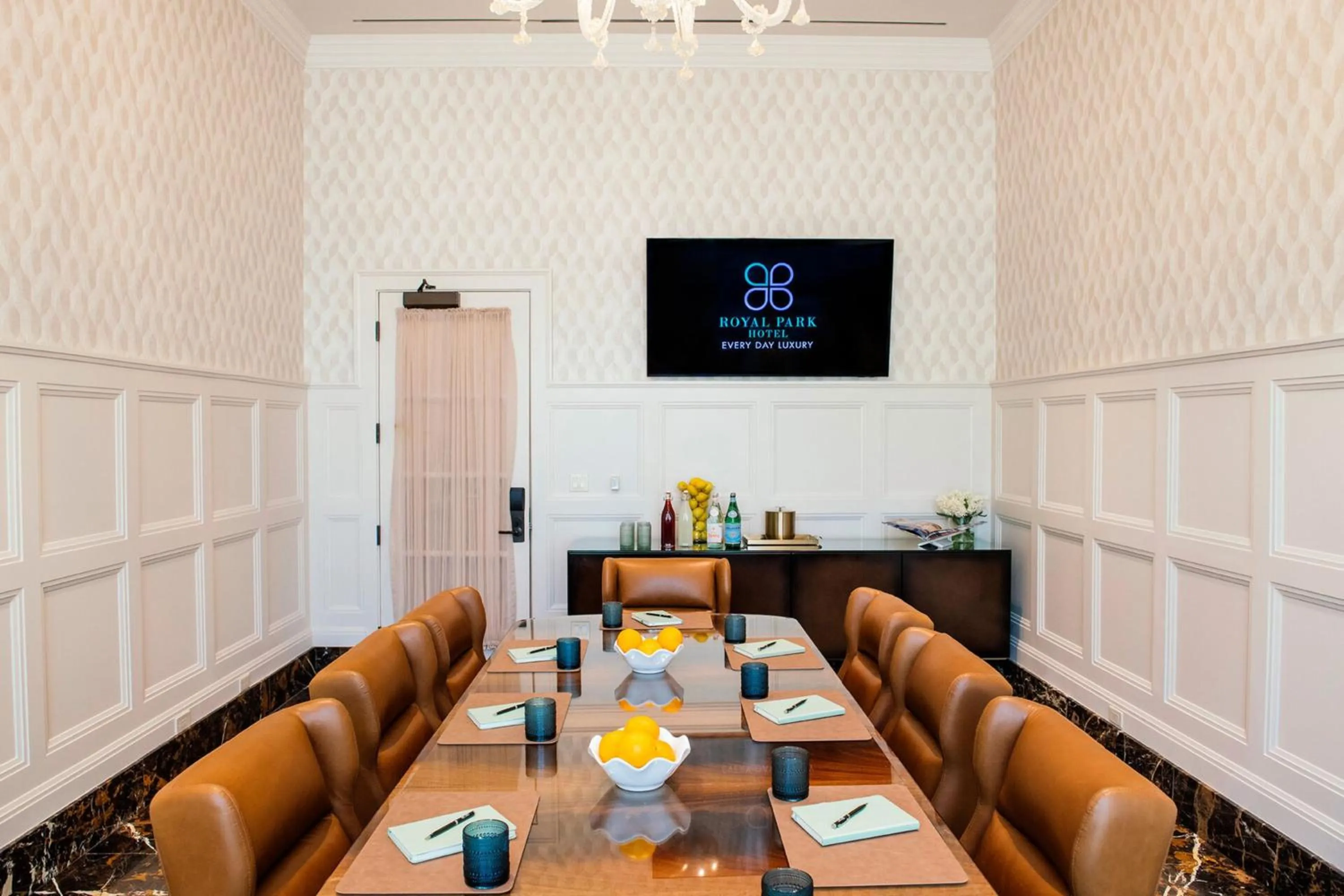 Meeting/conference room in Royal Park Hotel