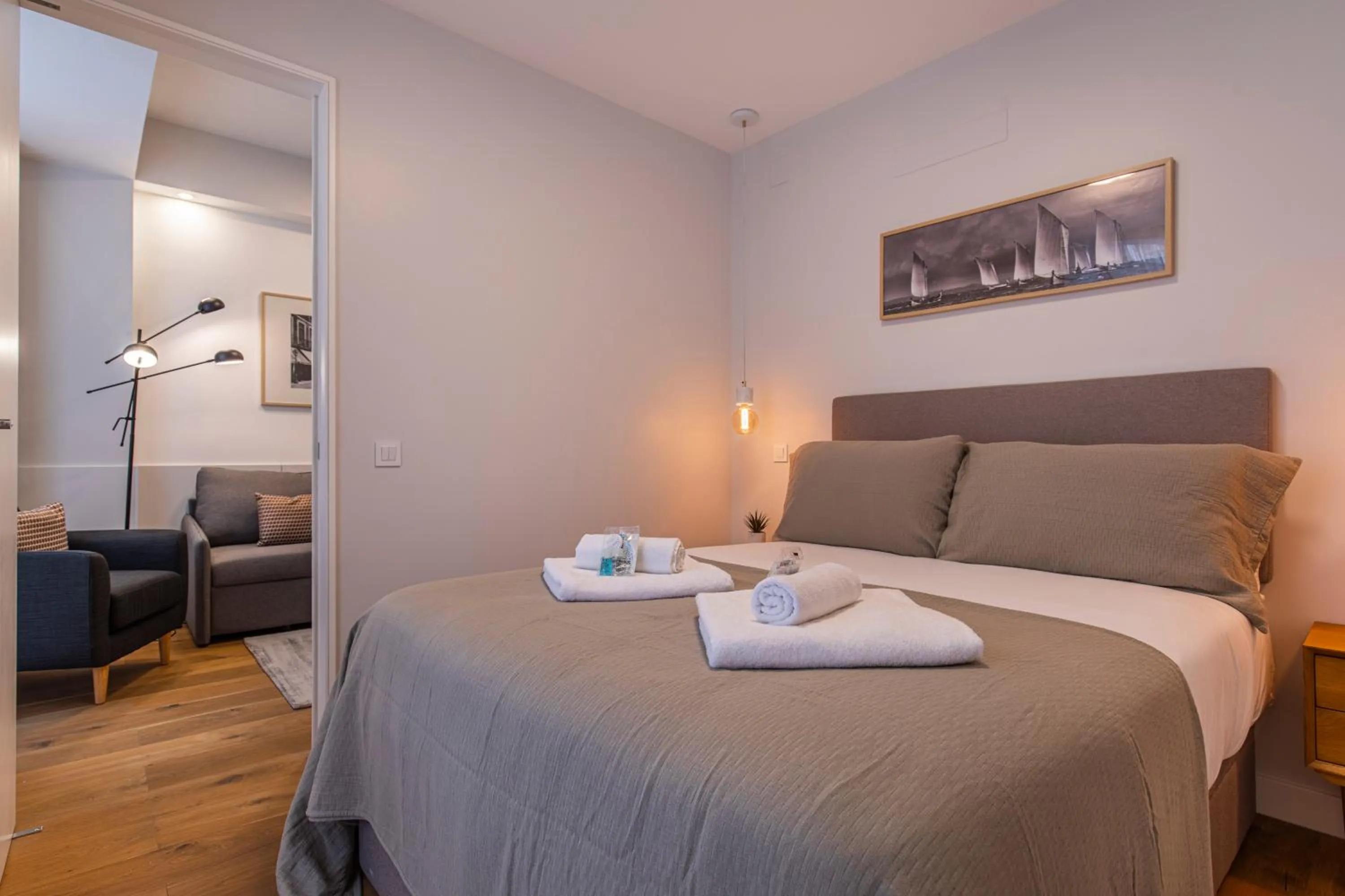 Bed in Upscale & Modern 2BDR Apartment