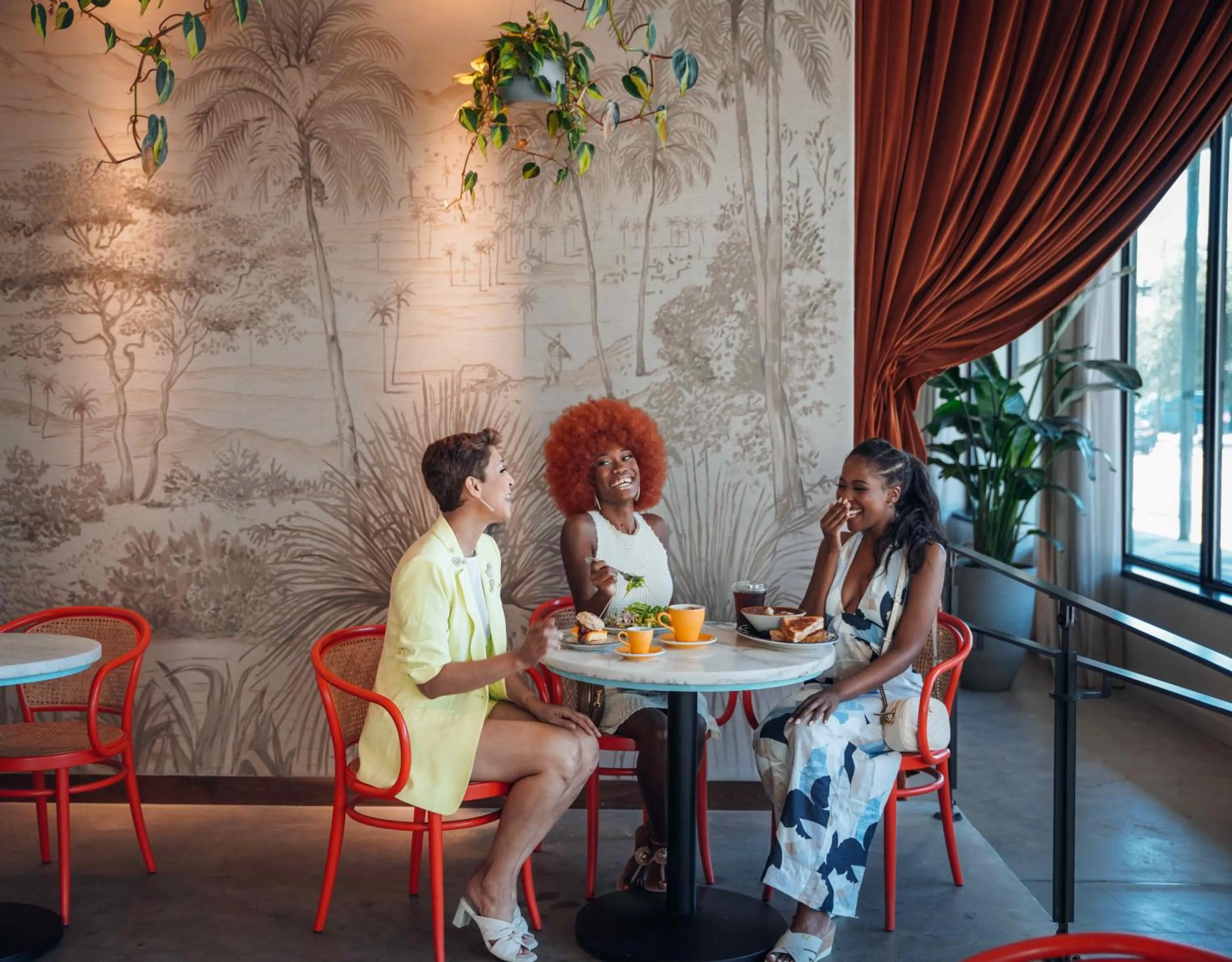 Restaurant/places to eat in Hotel Haya