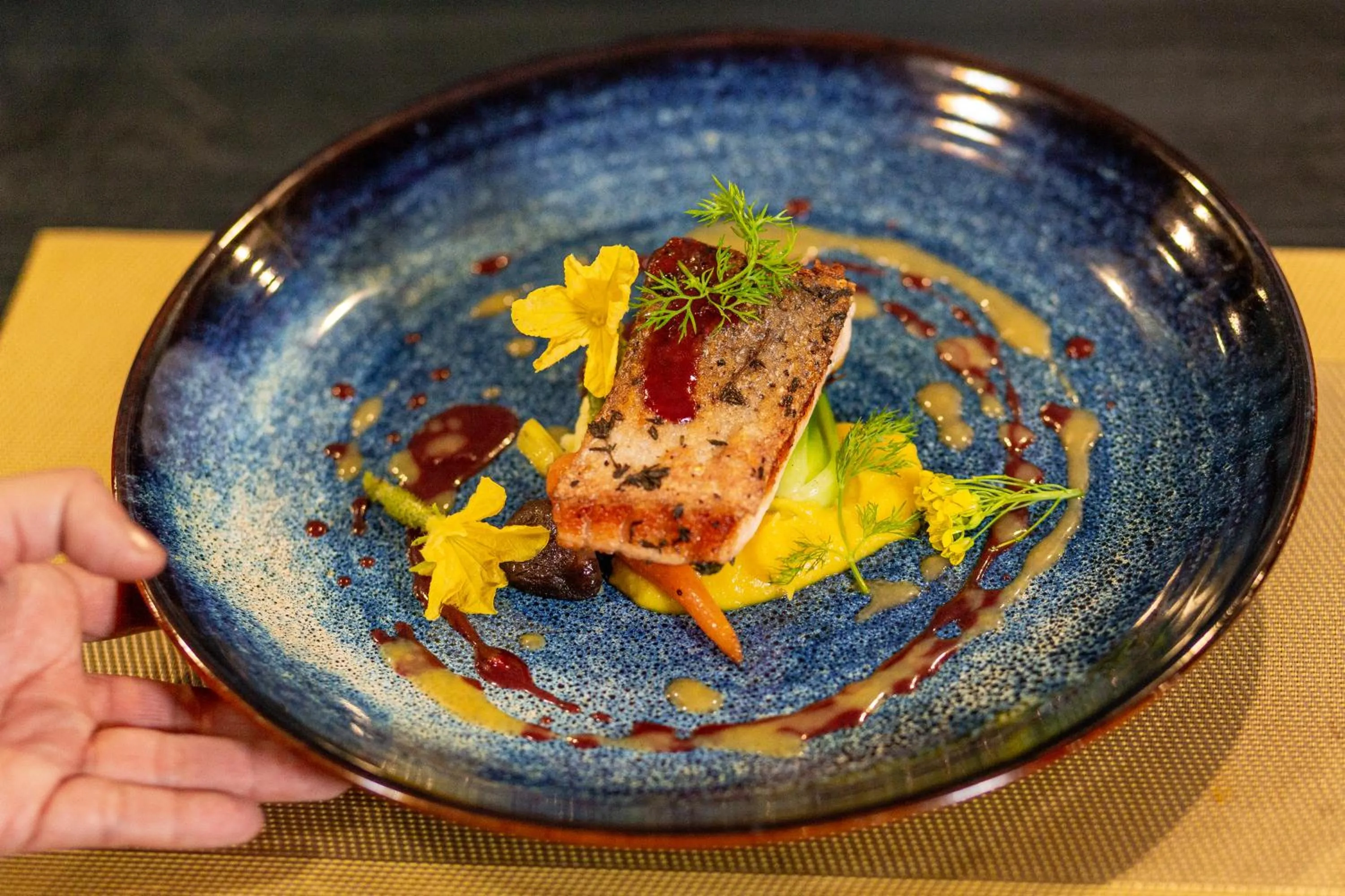 Food and drinks in La Regina Grand Cruise