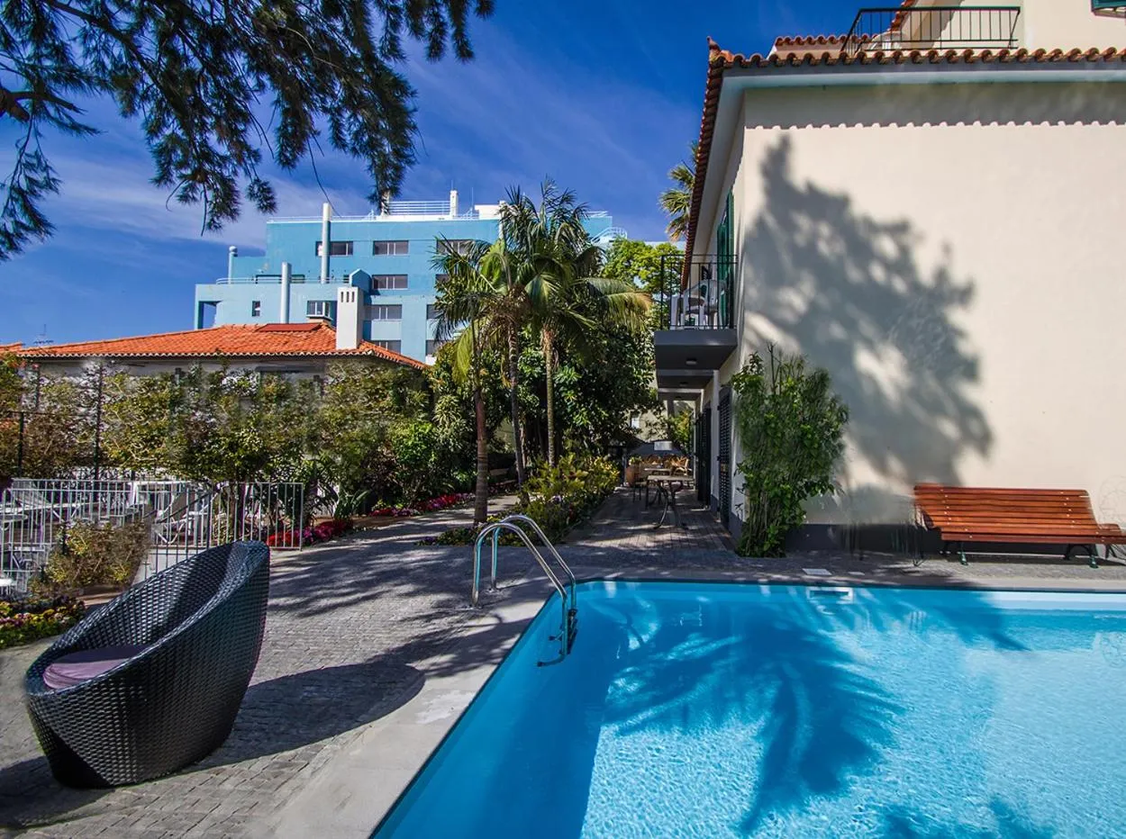 Swimming pool in Vila Vicência