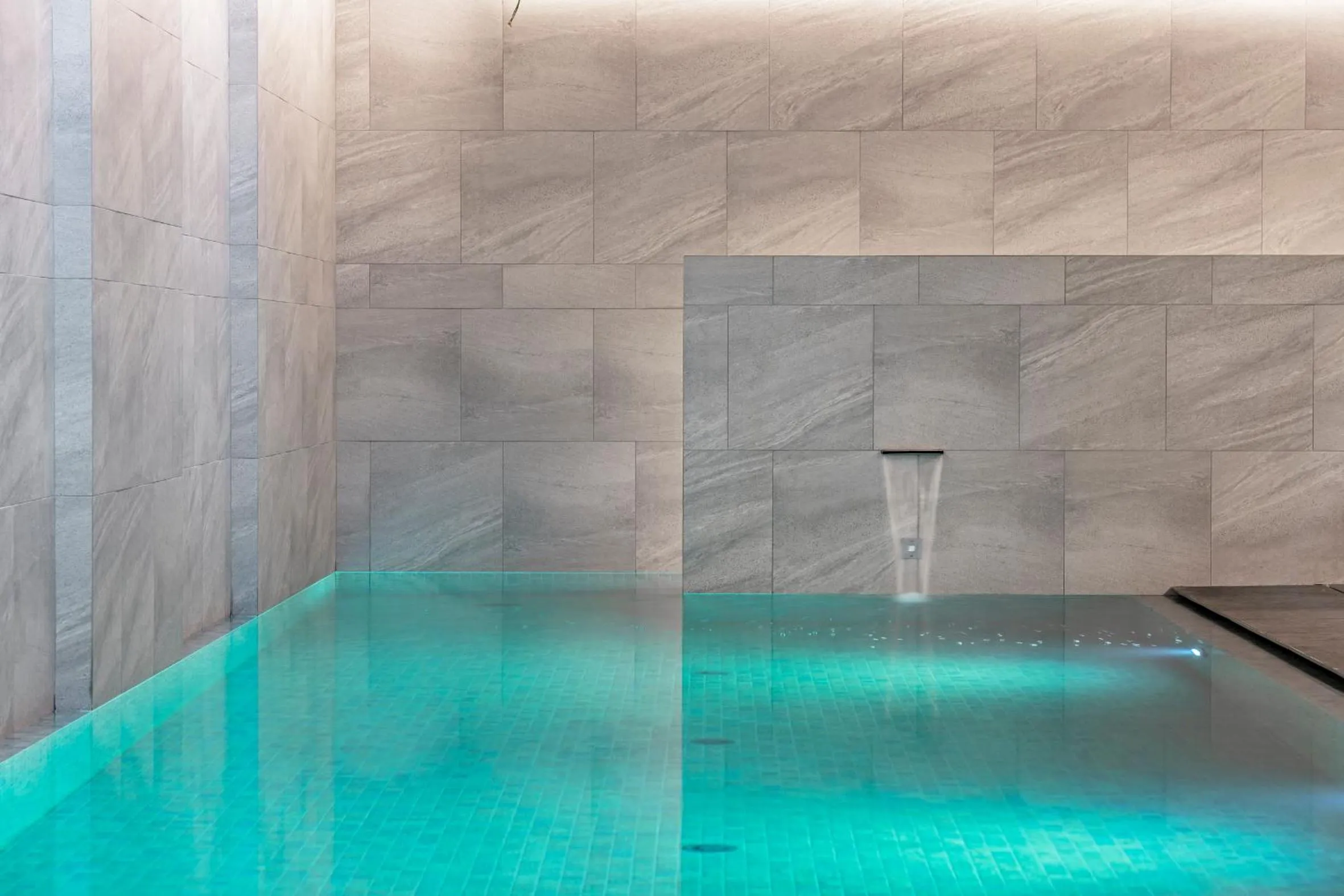 Swimming pool in Vila Vicência