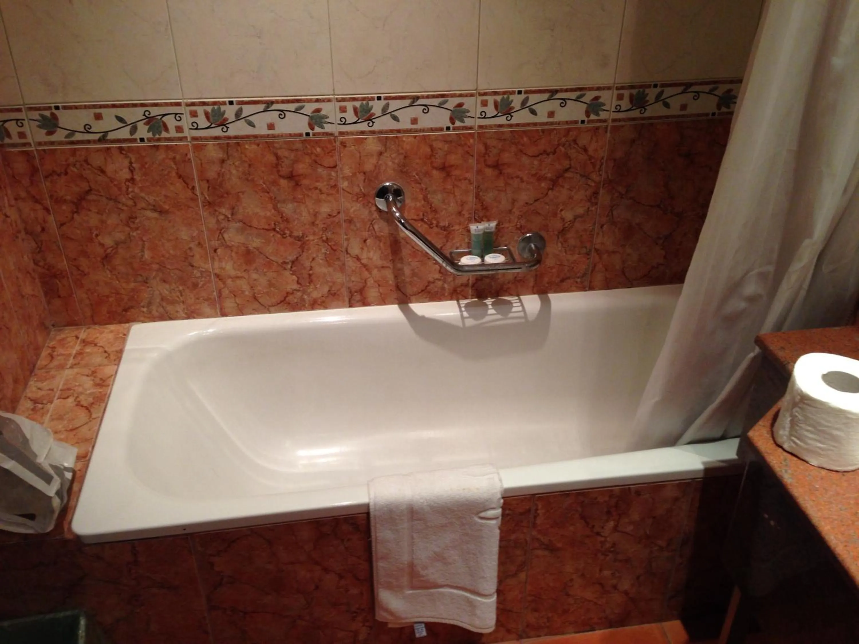 Bathroom in Shanasheel Palace Hotel