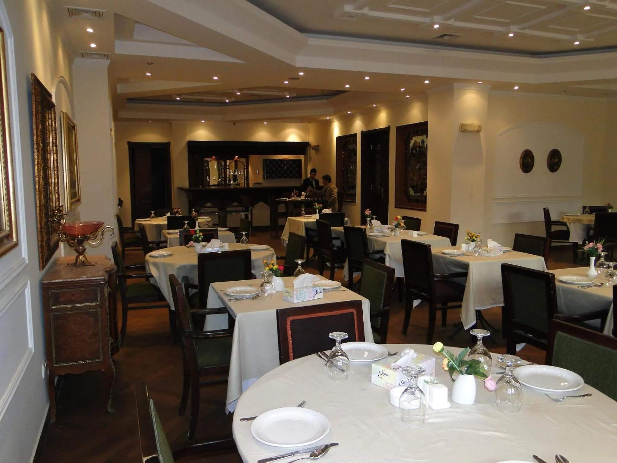 Restaurant/places to eat in Shanasheel Palace Hotel