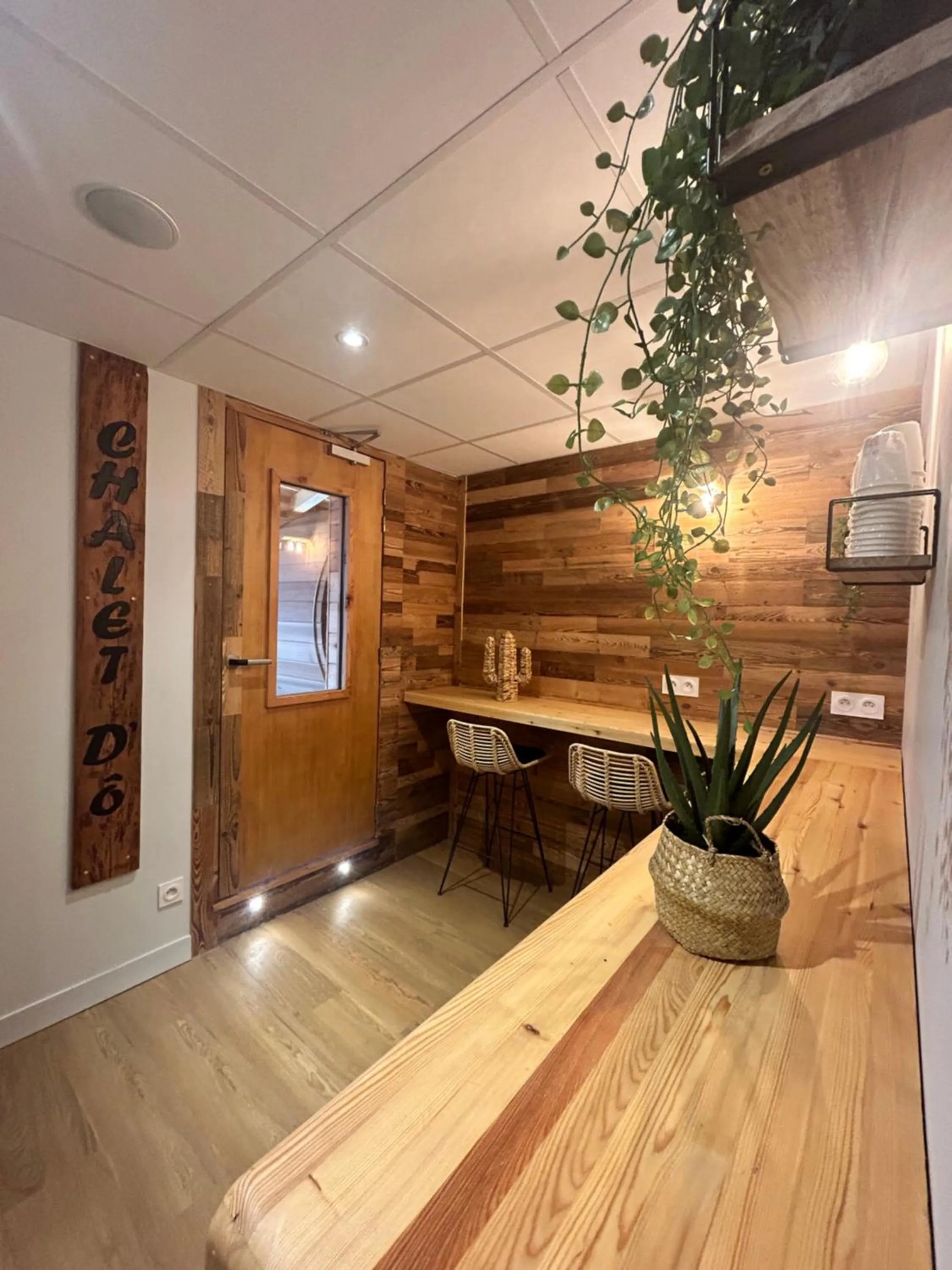 Spa and wellness centre/facilities in Logis Hôtel & Spa Les Autanes