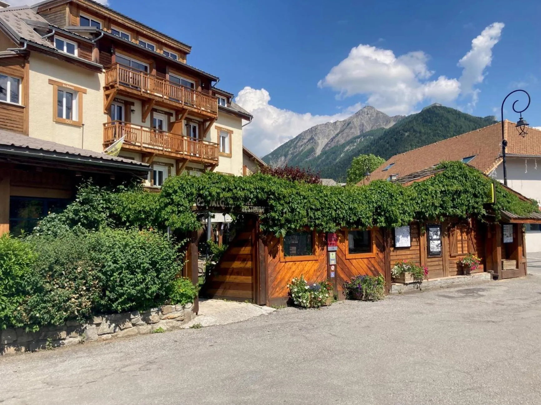 Property building in Logis Hôtel & Spa Les Autanes