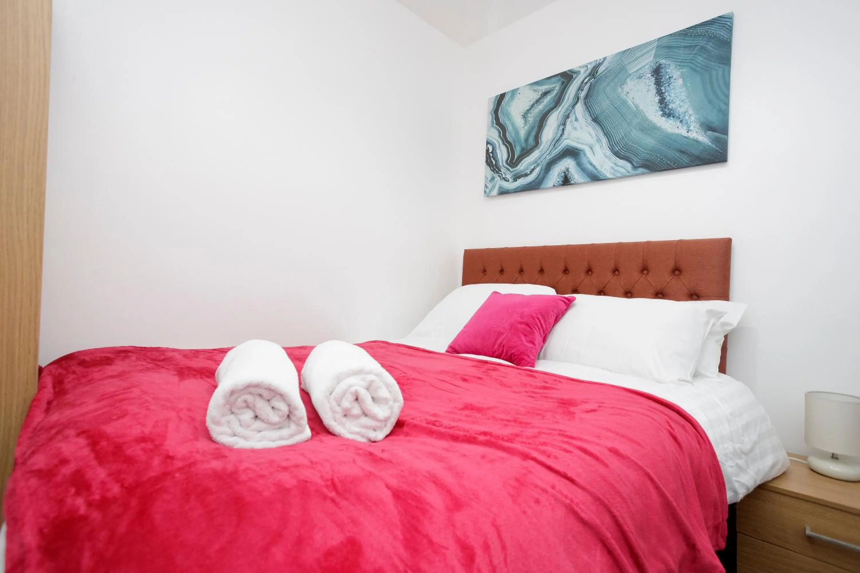 Bedroom in KIRKSTALL SERVICED APARTMENTS LEEDS