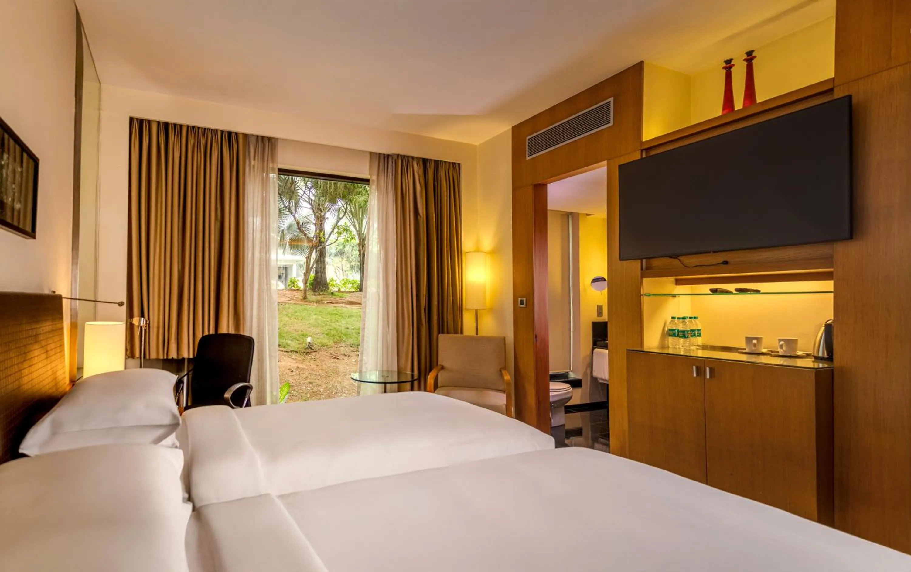 Bed in Hyatt Hyderabad Gachibowli