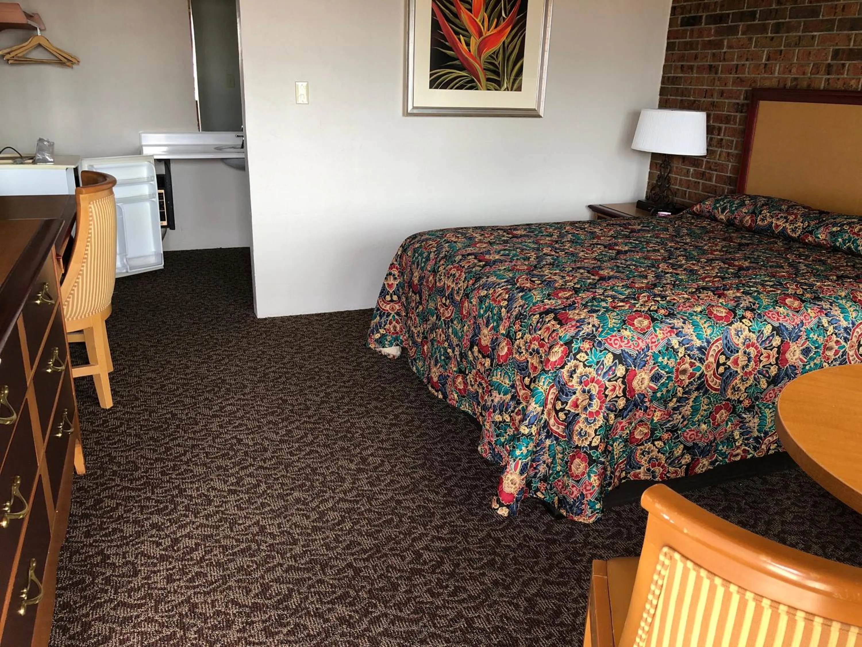 Bed in Dunes Inn Alamosa