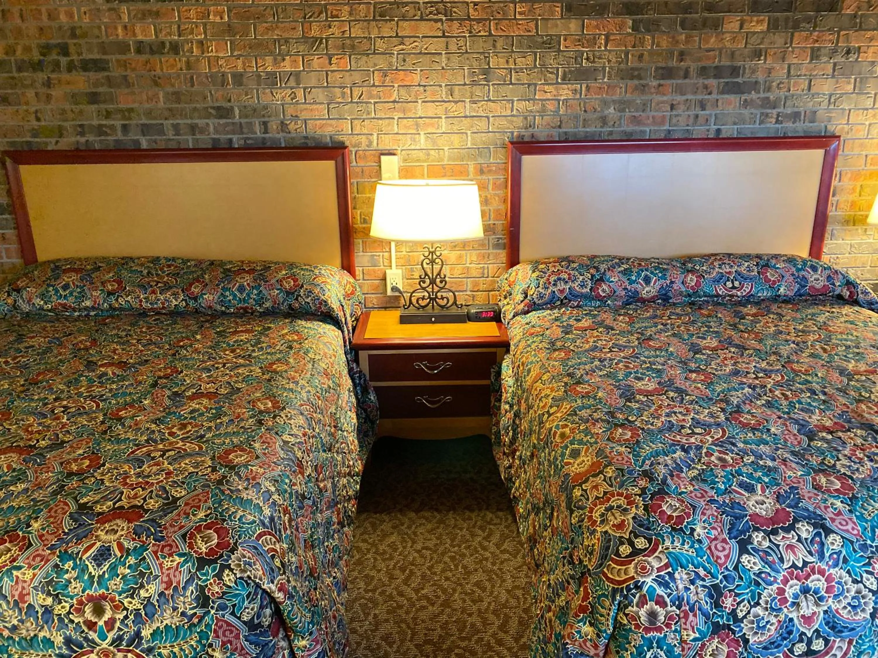 Bed in Dunes Inn Alamosa