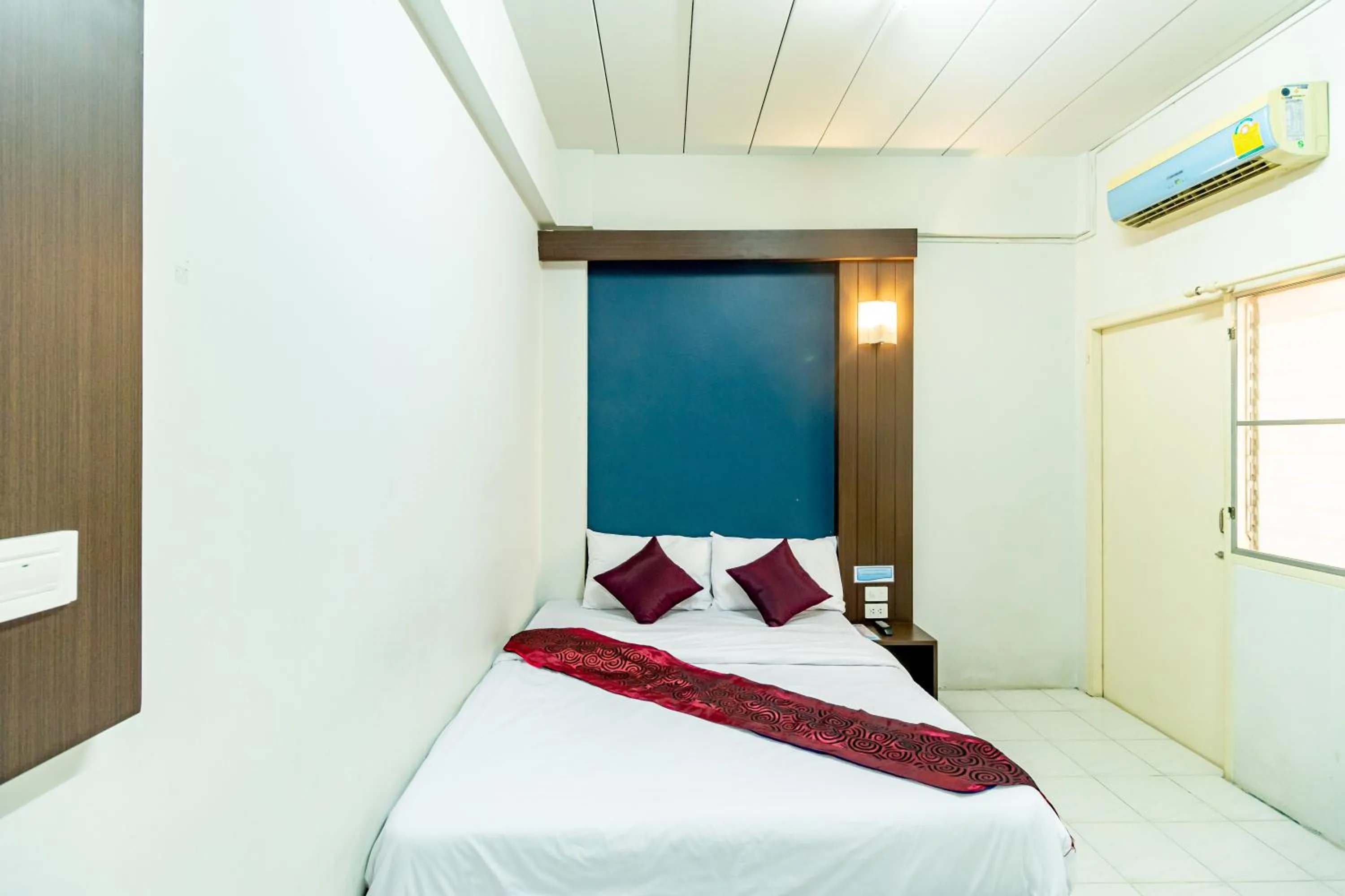 Bedroom, Bed in Riski Residence Bangkok-noi - Wasit Apartment