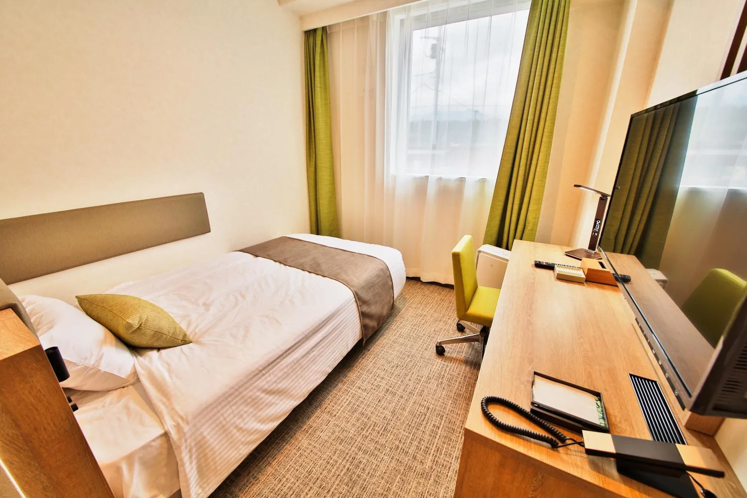 Photo of the whole room, Bed in Rembrandt Style Gotemba Komakado