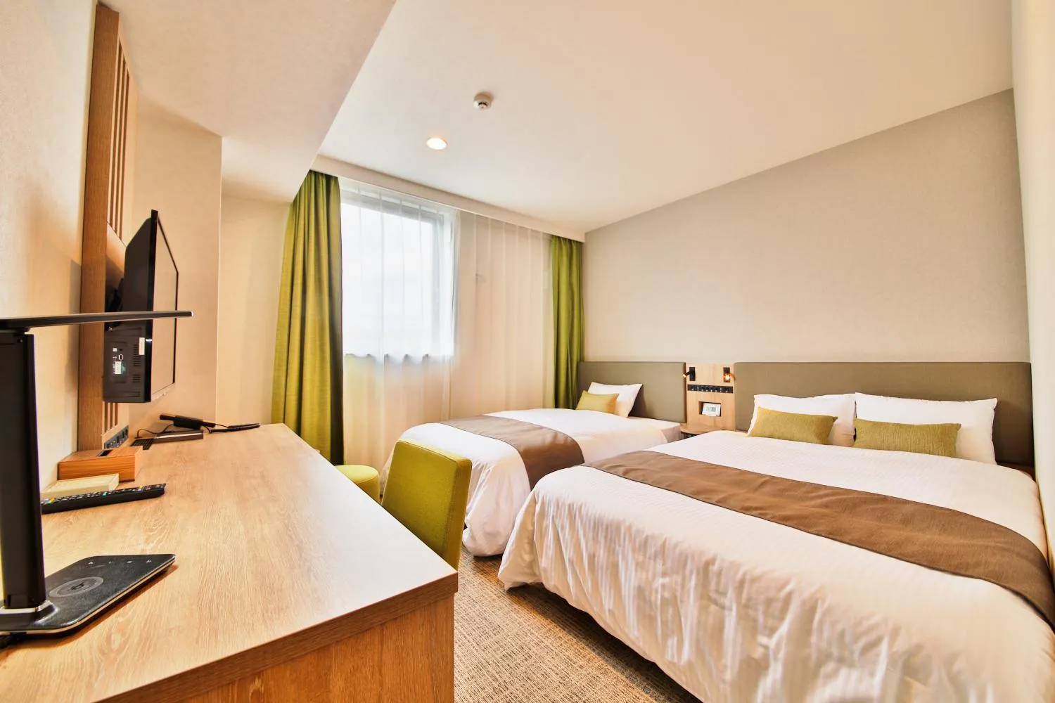 Photo of the whole room, Bed in Rembrandt Style Gotemba Komakado