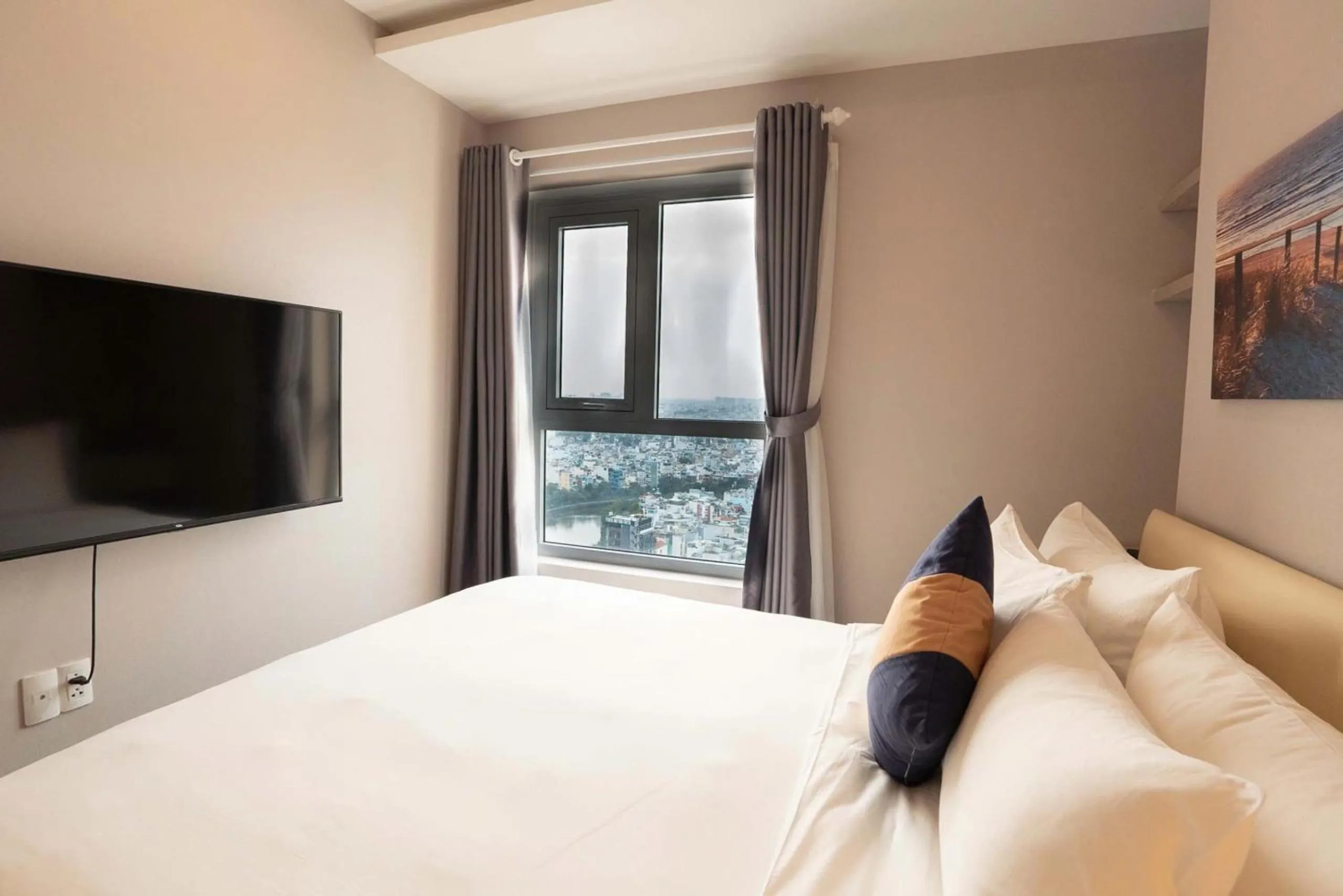 Bedroom, Bed in La Vela Saigon Hotel