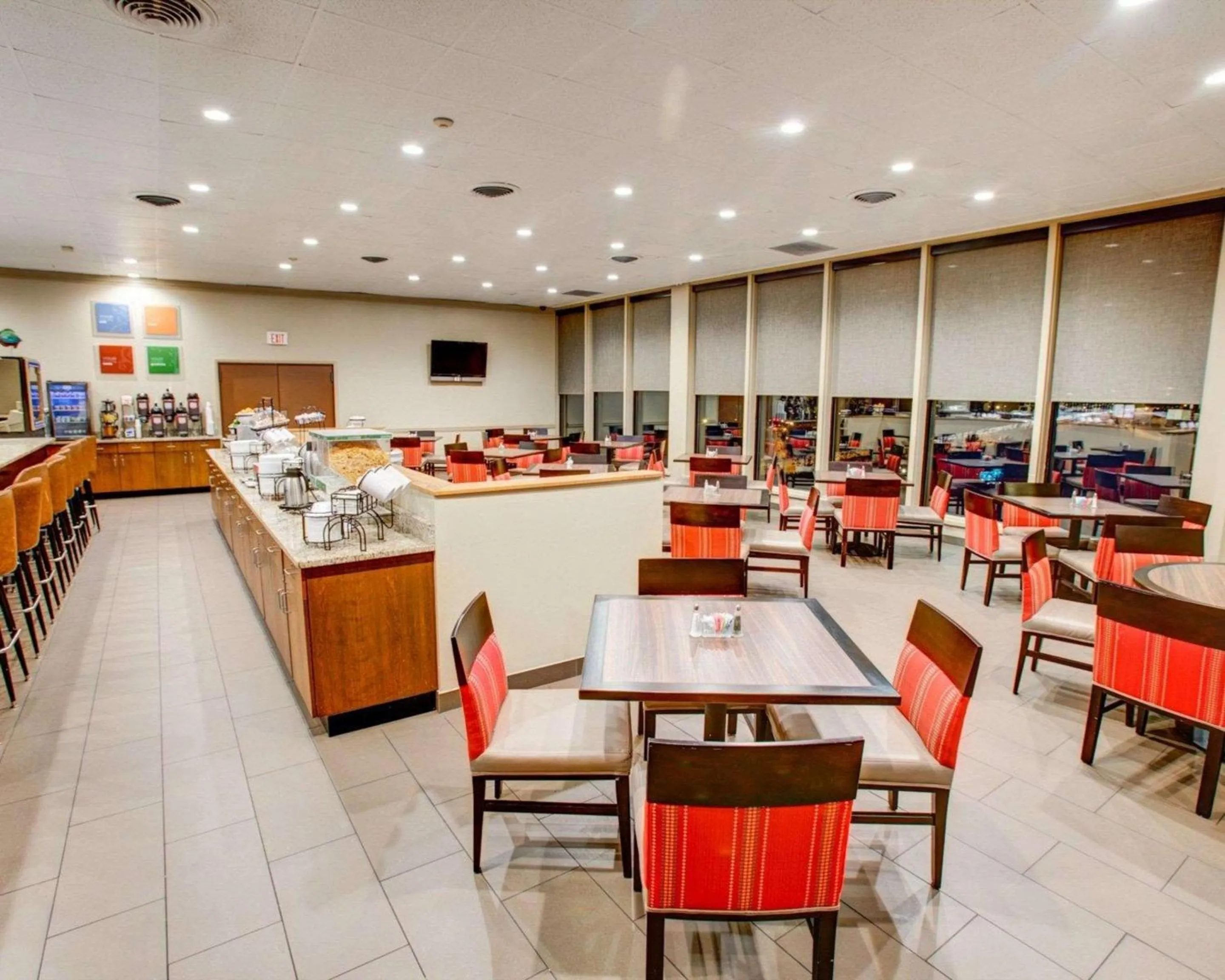 Restaurant/places to eat in Comfort Inn Conference Center Philadelphia Penn Hills