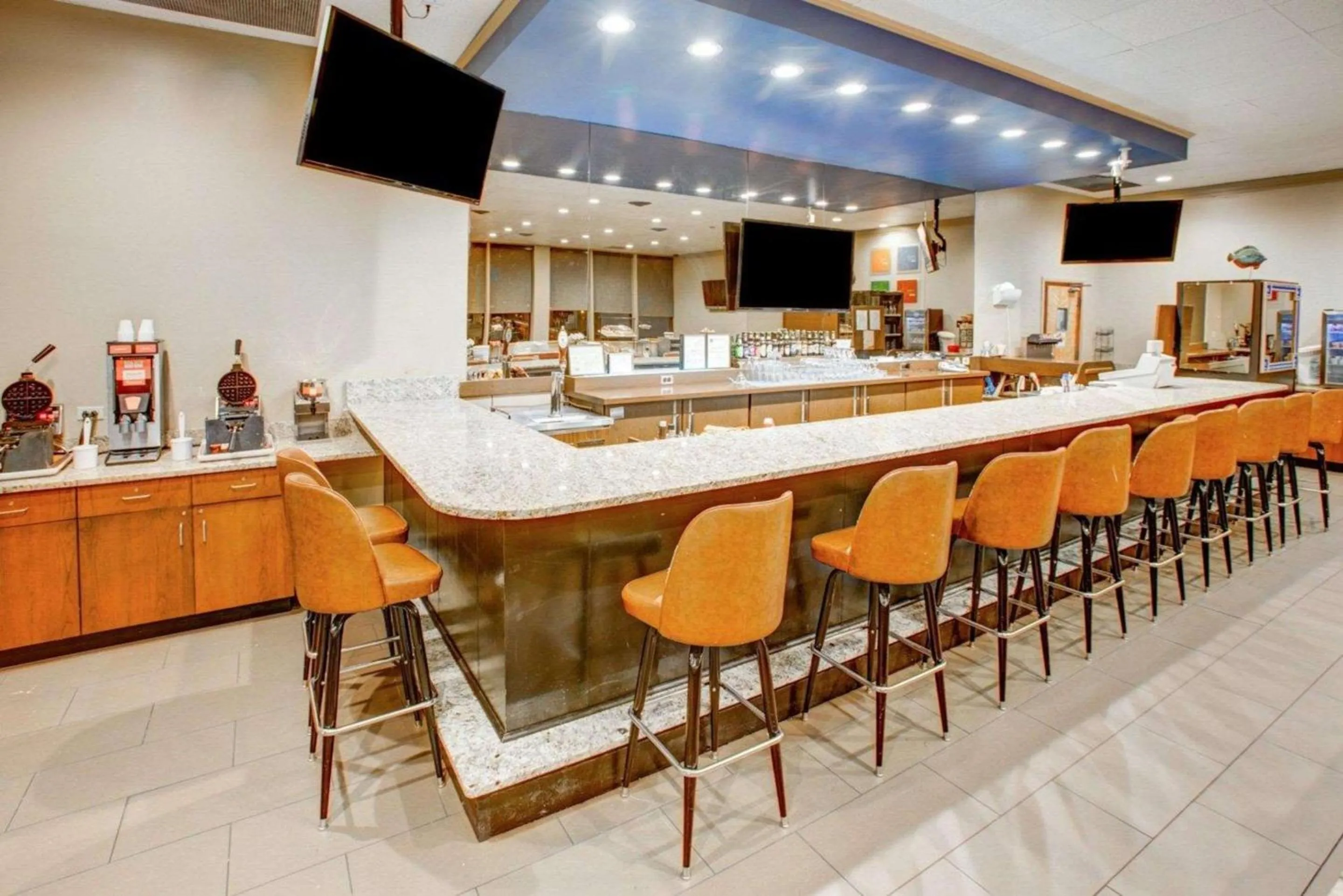 Restaurant/places to eat in Comfort Inn Conference Center Philadelphia Penn Hills