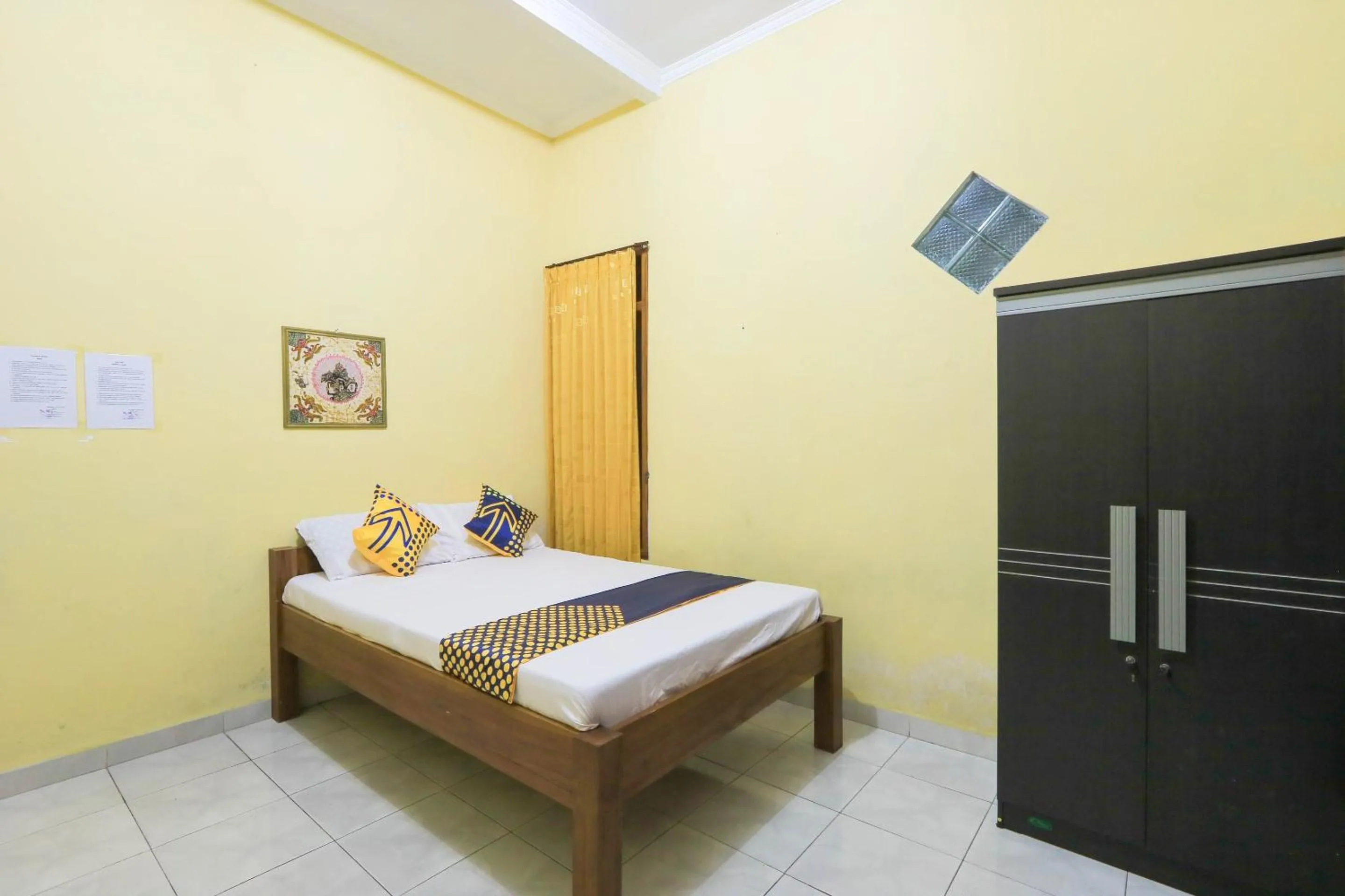 Bedroom, Bed in Hotel O Wallet Family Residence Syariah