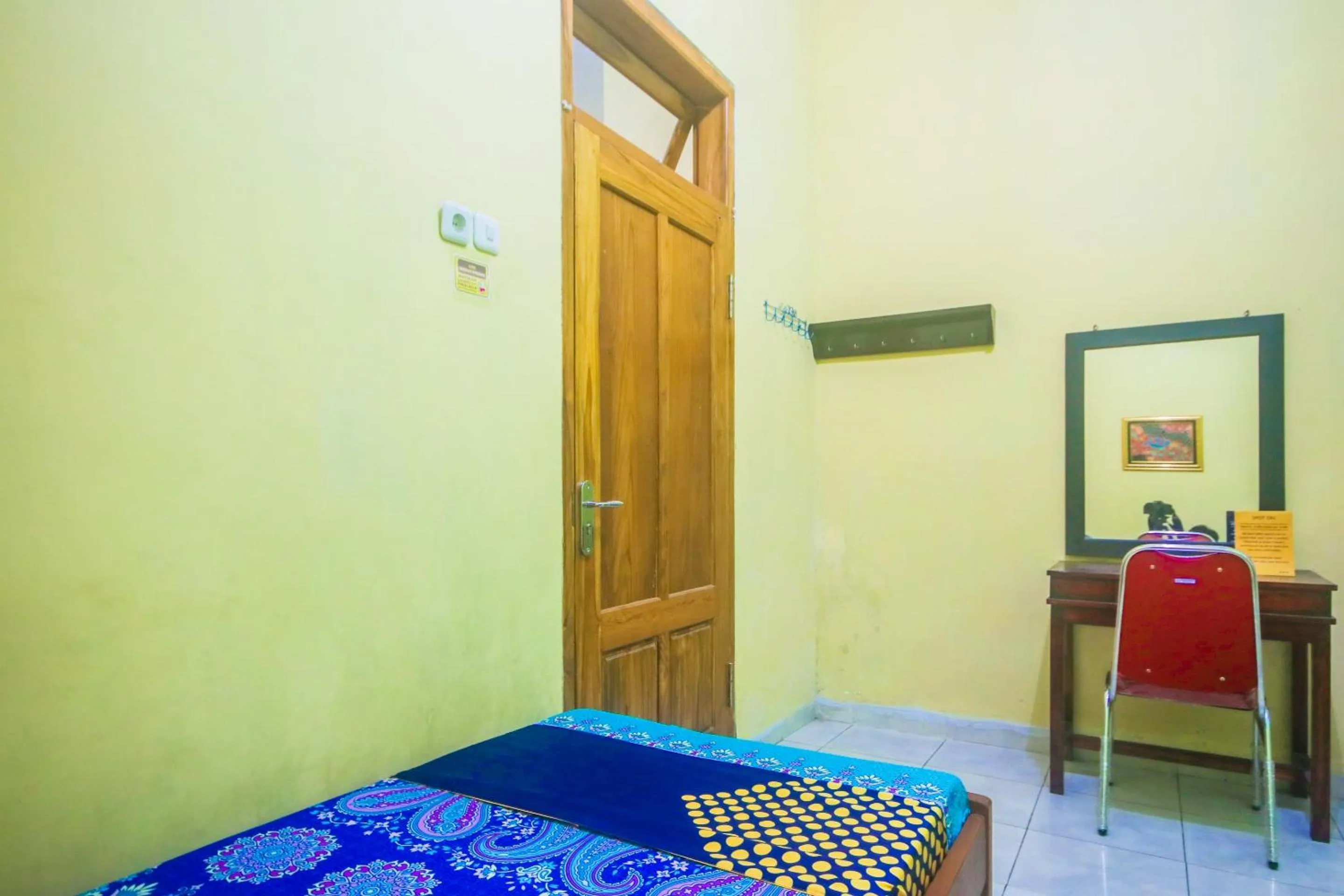 Bedroom, Bed in Hotel O Wallet Family Residence Syariah