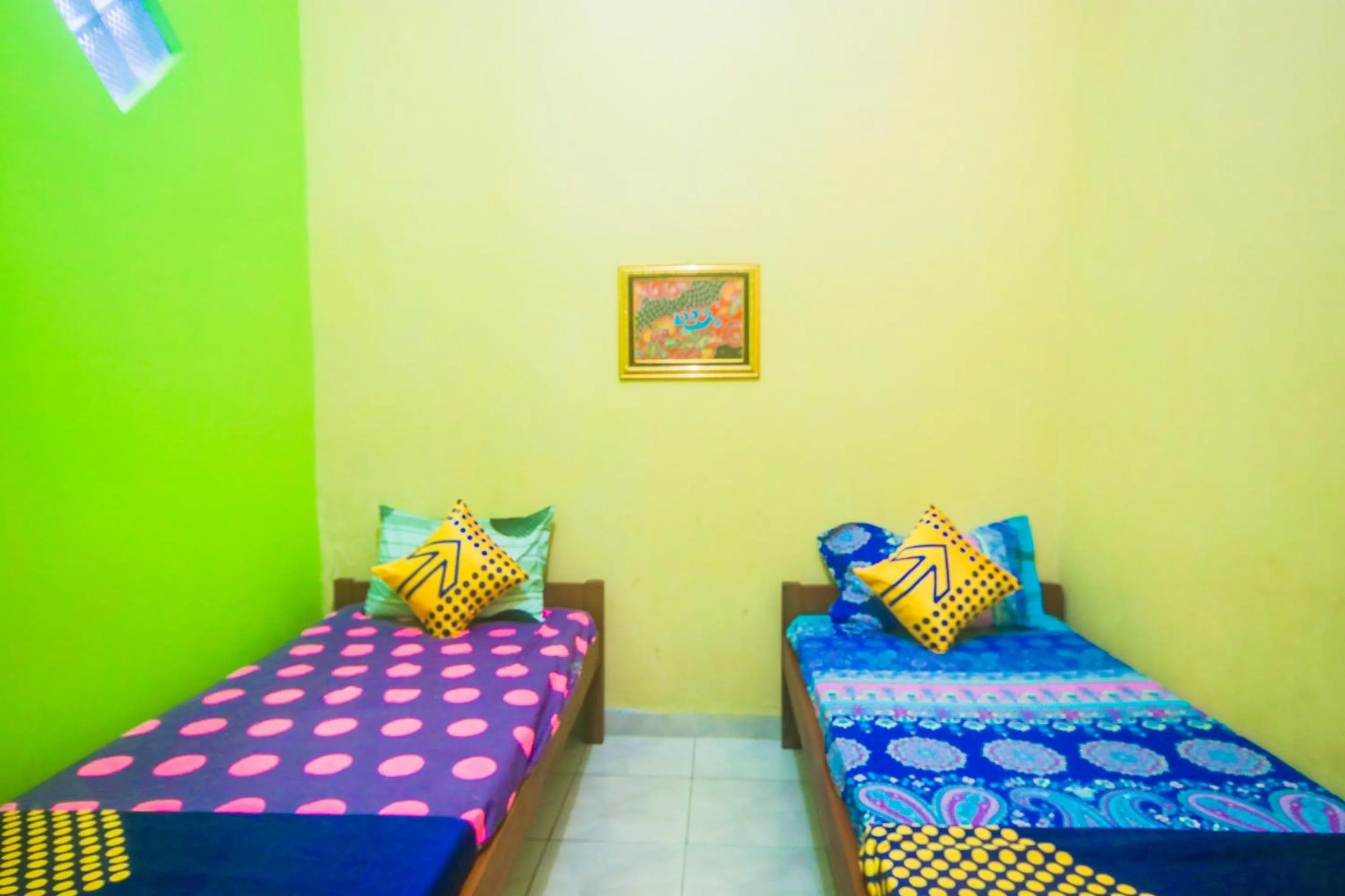 Bedroom, Bed in Hotel O Wallet Family Residence Syariah