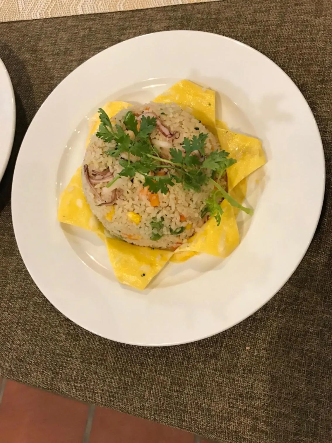 Restaurant/places to eat in Aurora House