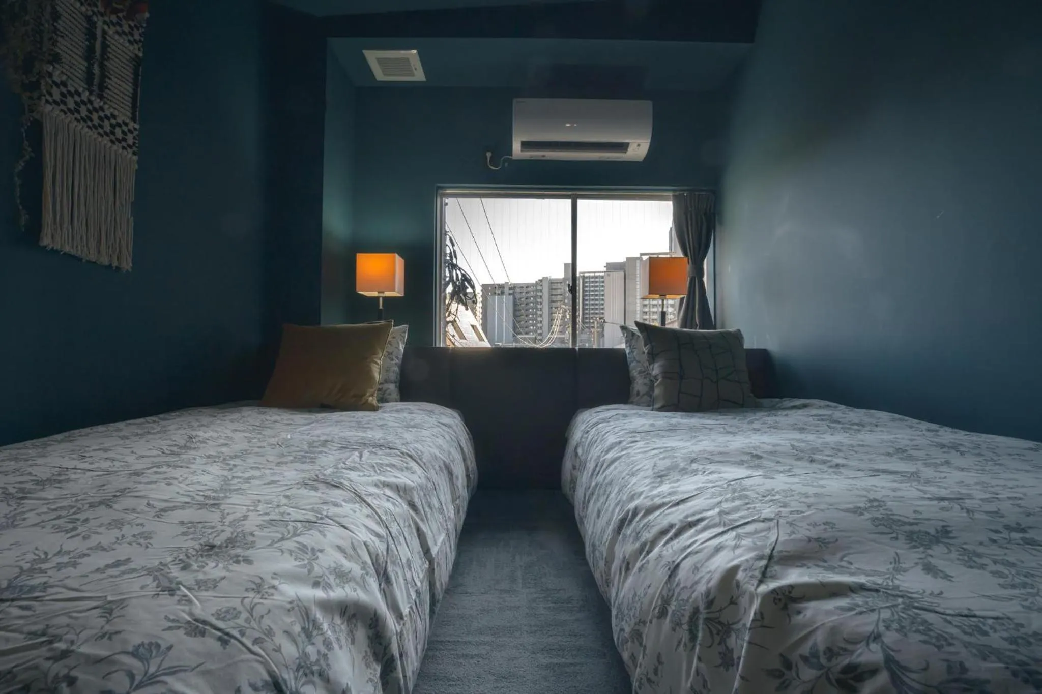 Photo of the whole room, Bed in Hotel Trim