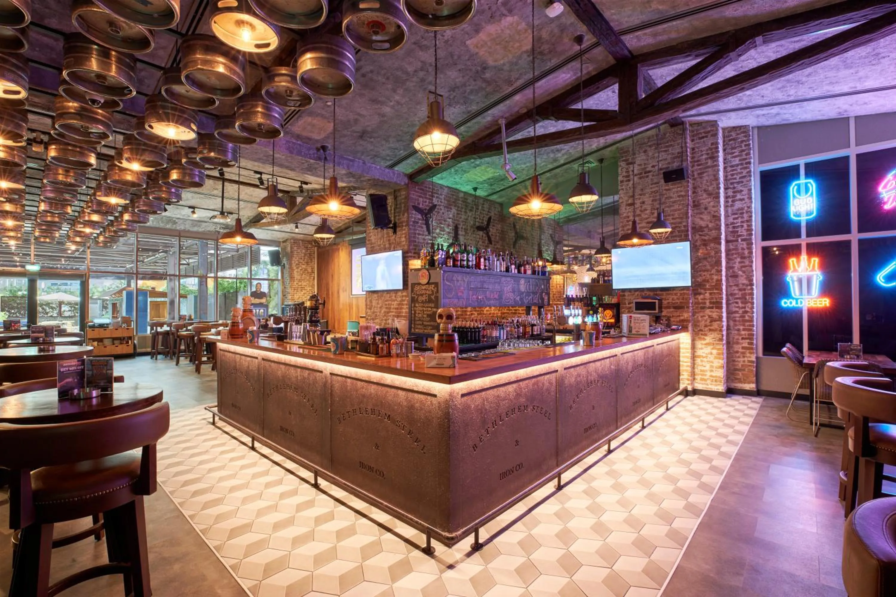 Restaurant/places to eat in Citymax Hotel Business Bay