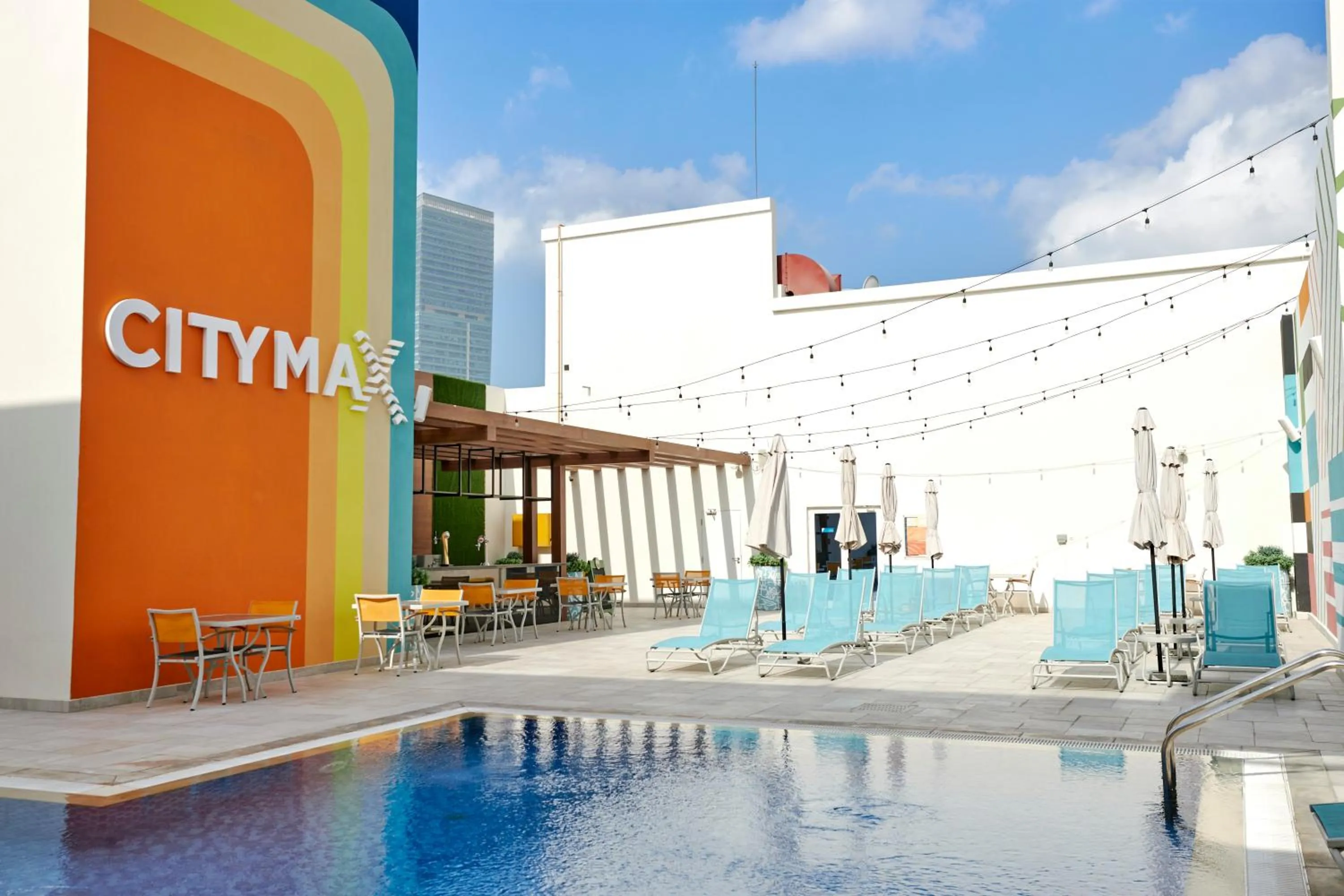 Swimming pool in Citymax Hotel Business Bay