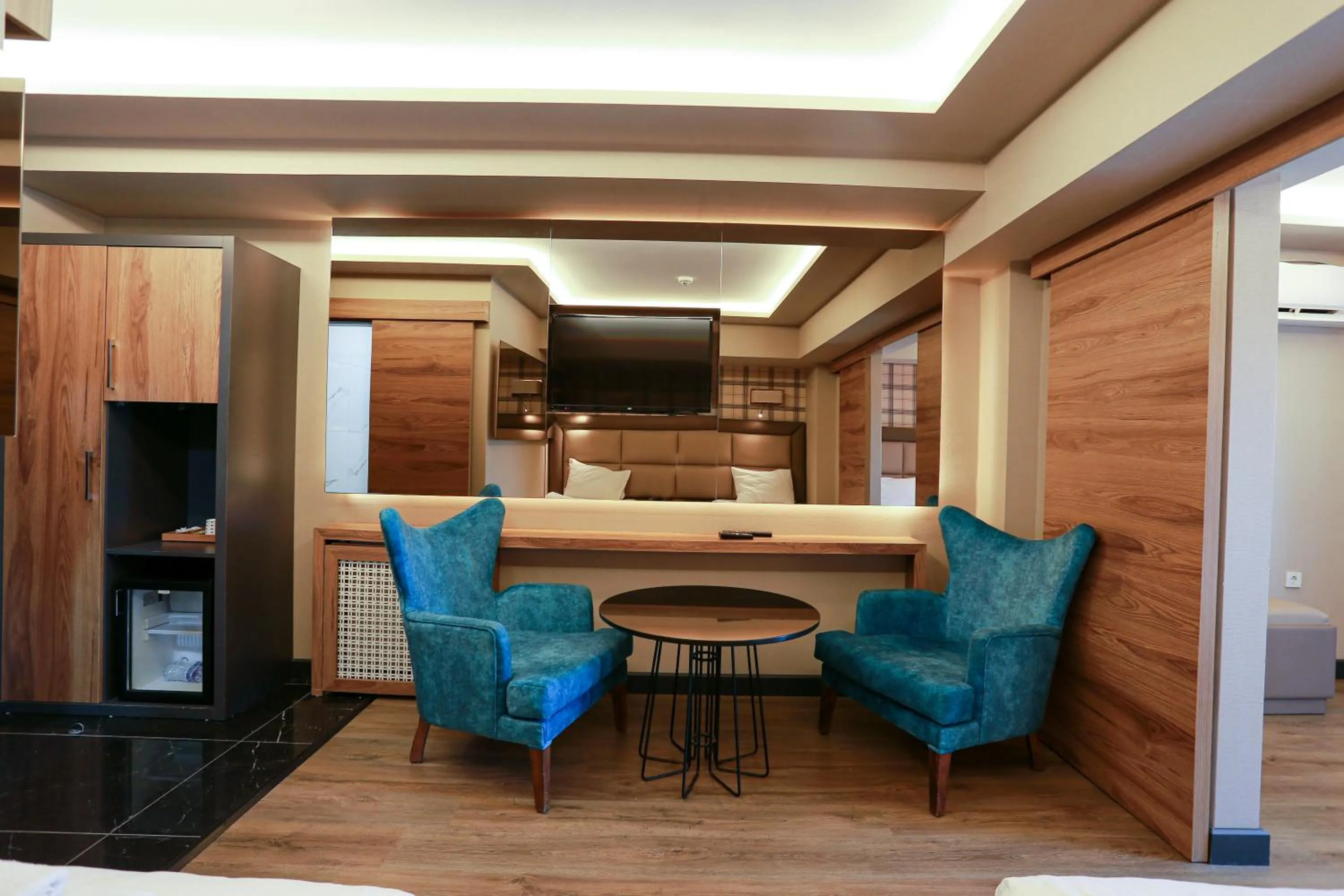 TV and multimedia in Turkuaz Hotel