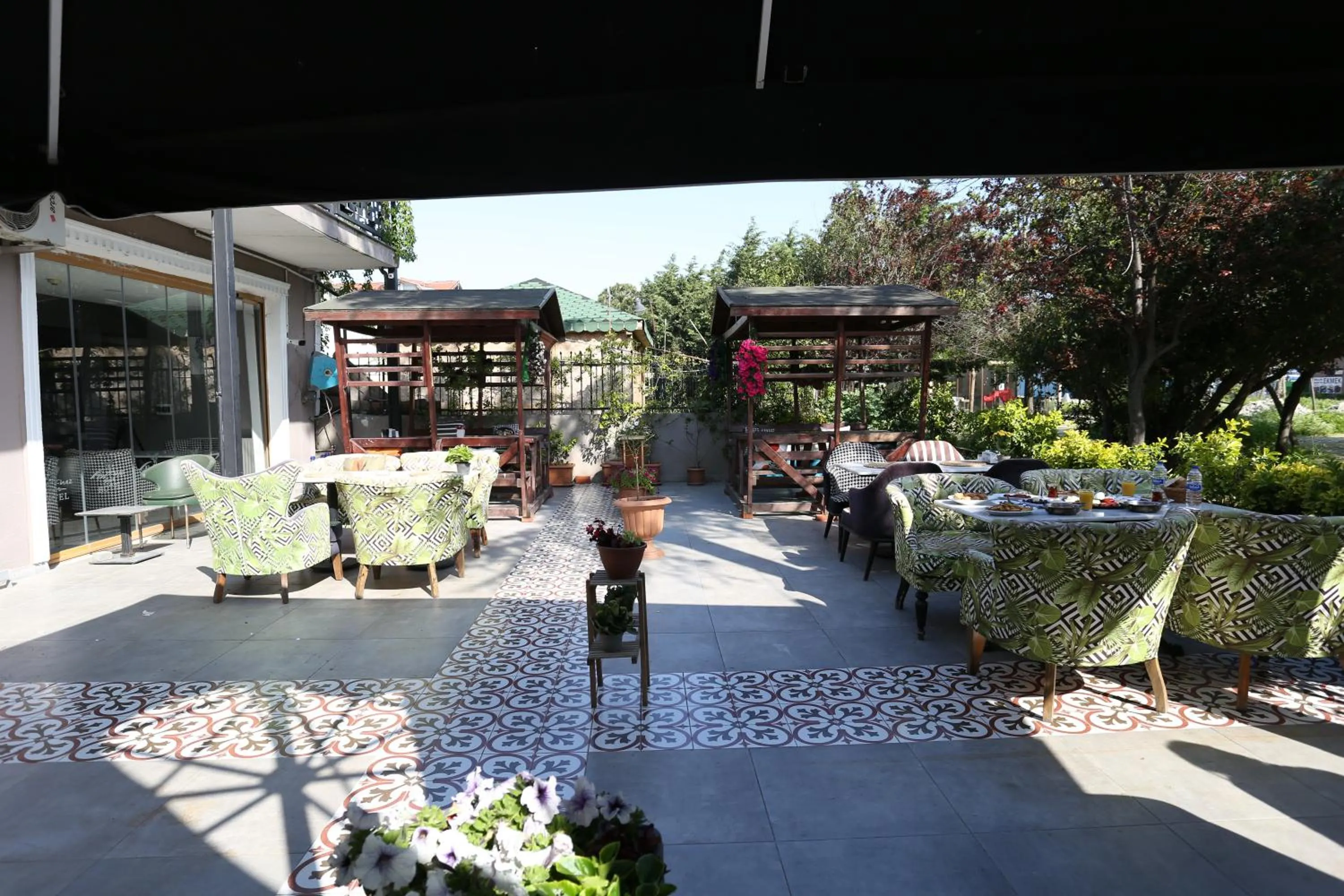 Garden in Turkuaz Hotel