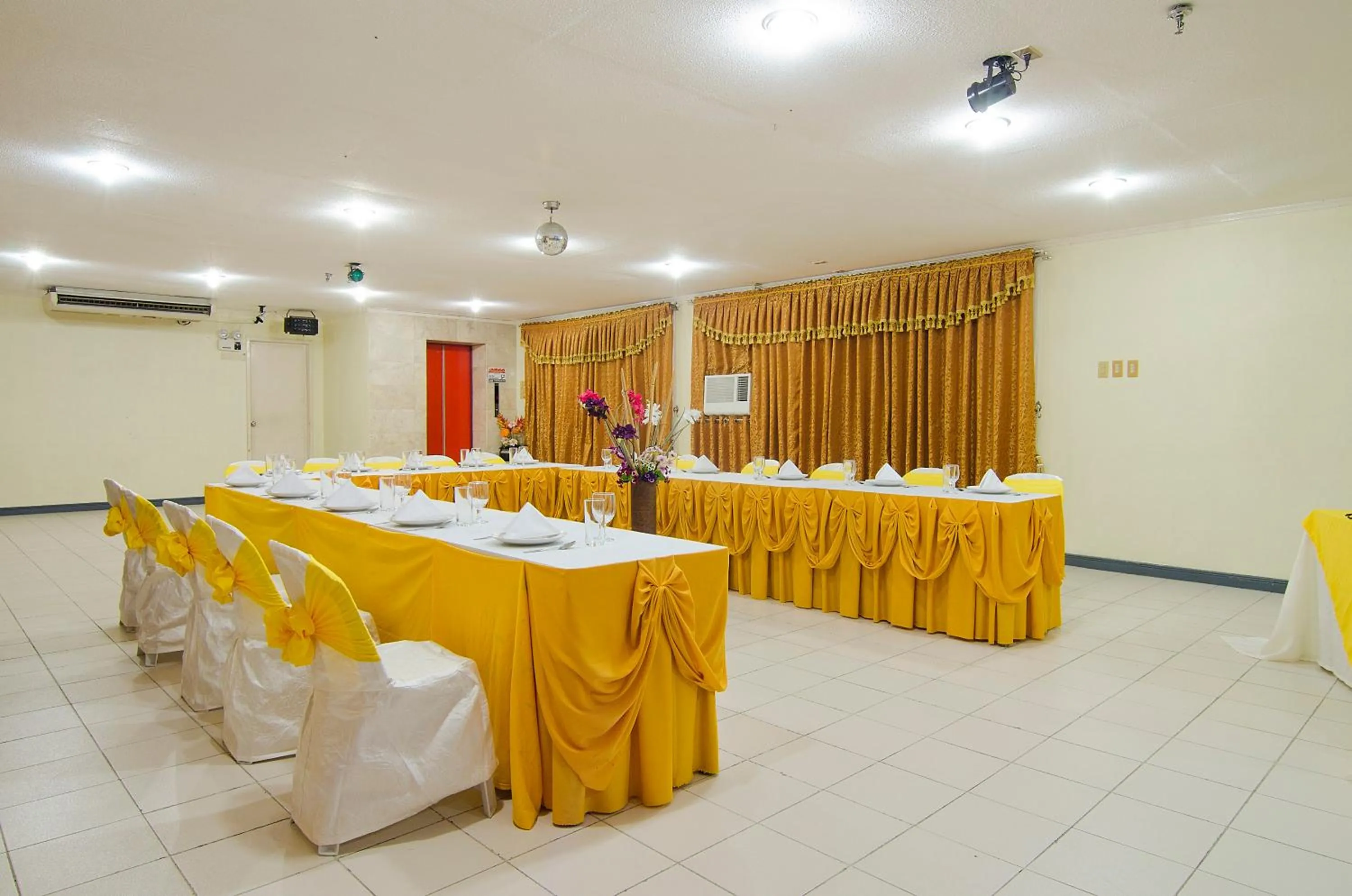Banquet/Function facilities in Asia Stars Hotel