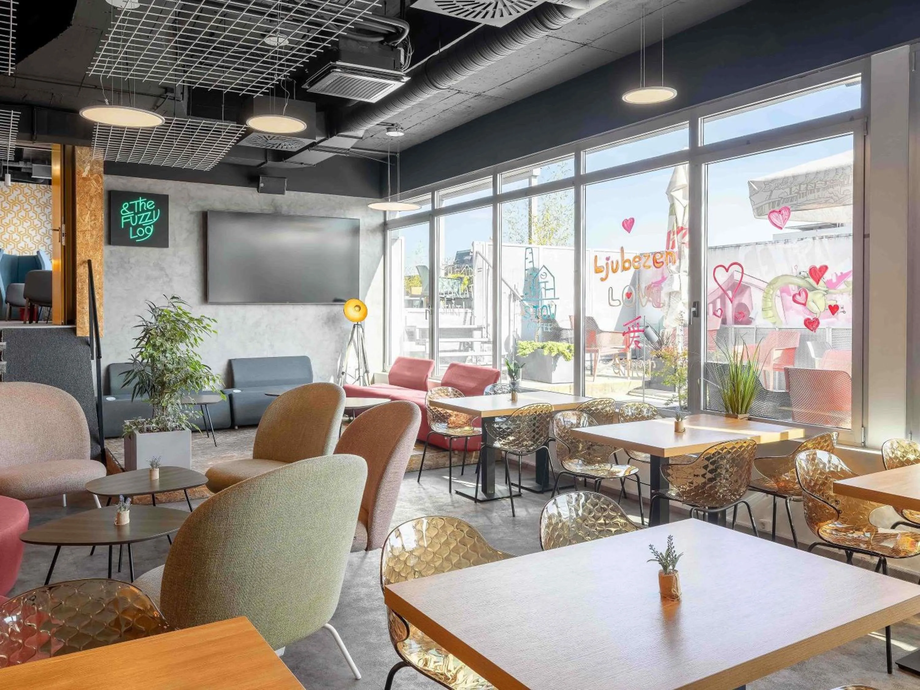 Property building in ibis Styles Ljubljana The Fuzzy Log