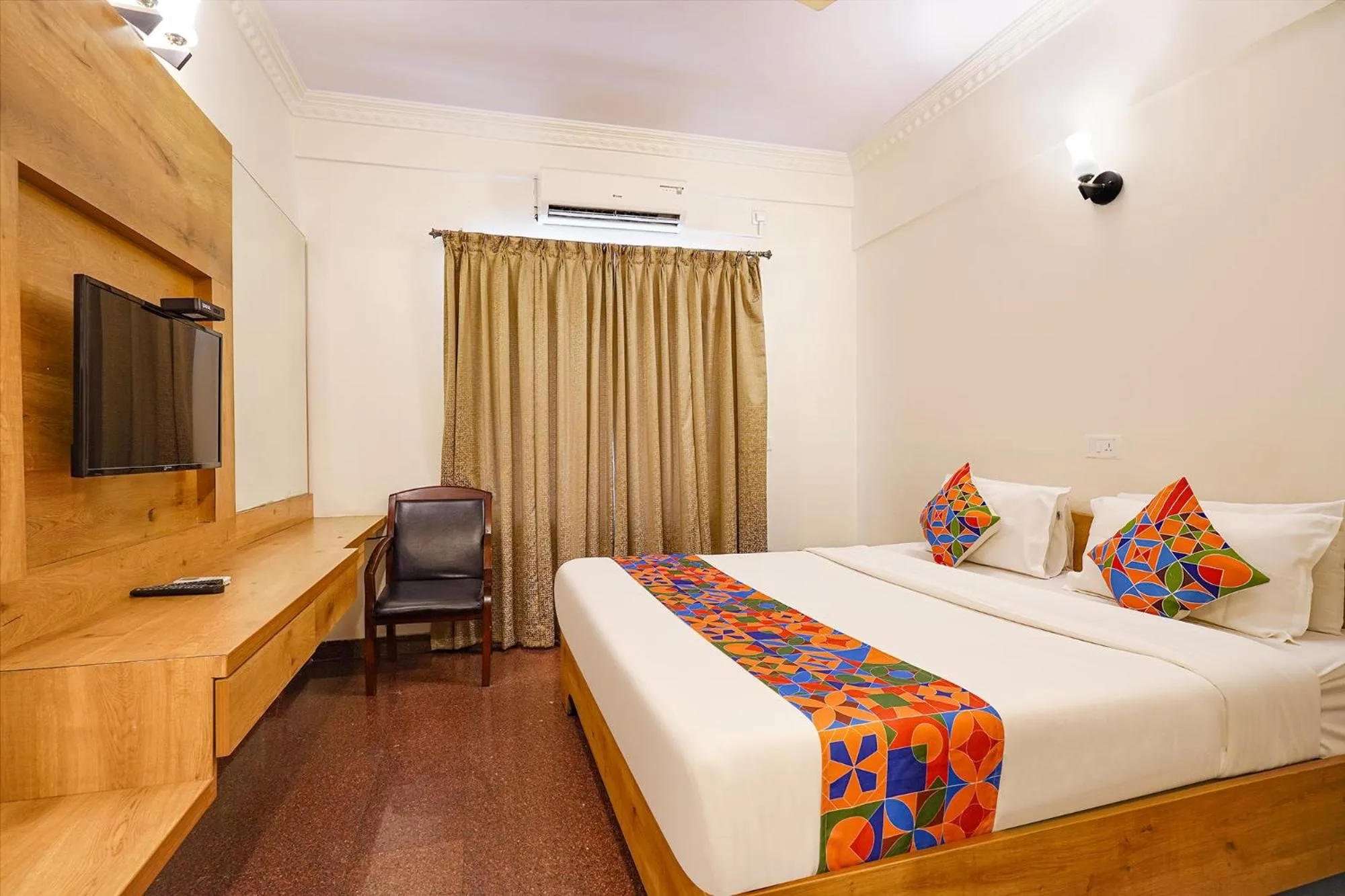 Bed in FabHotel Spiro Grand